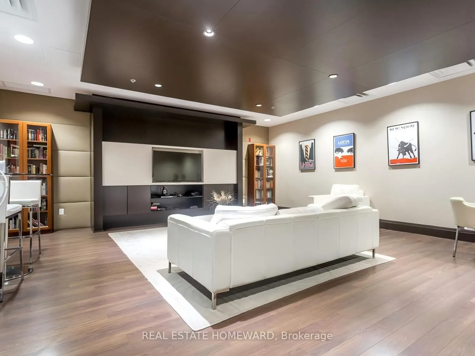 120 Dallimore Circle, #814