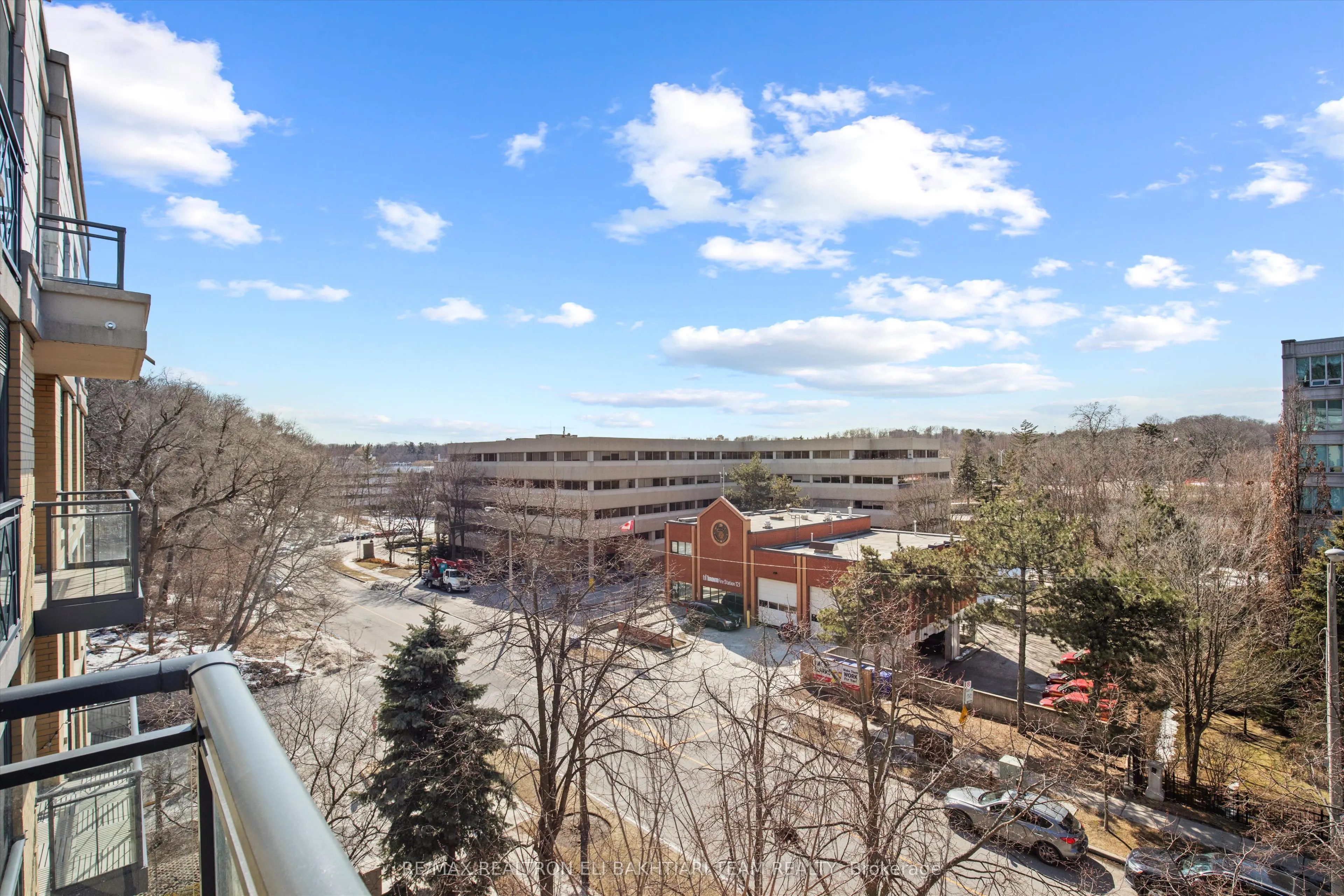 11 William Carson Crescent, #618