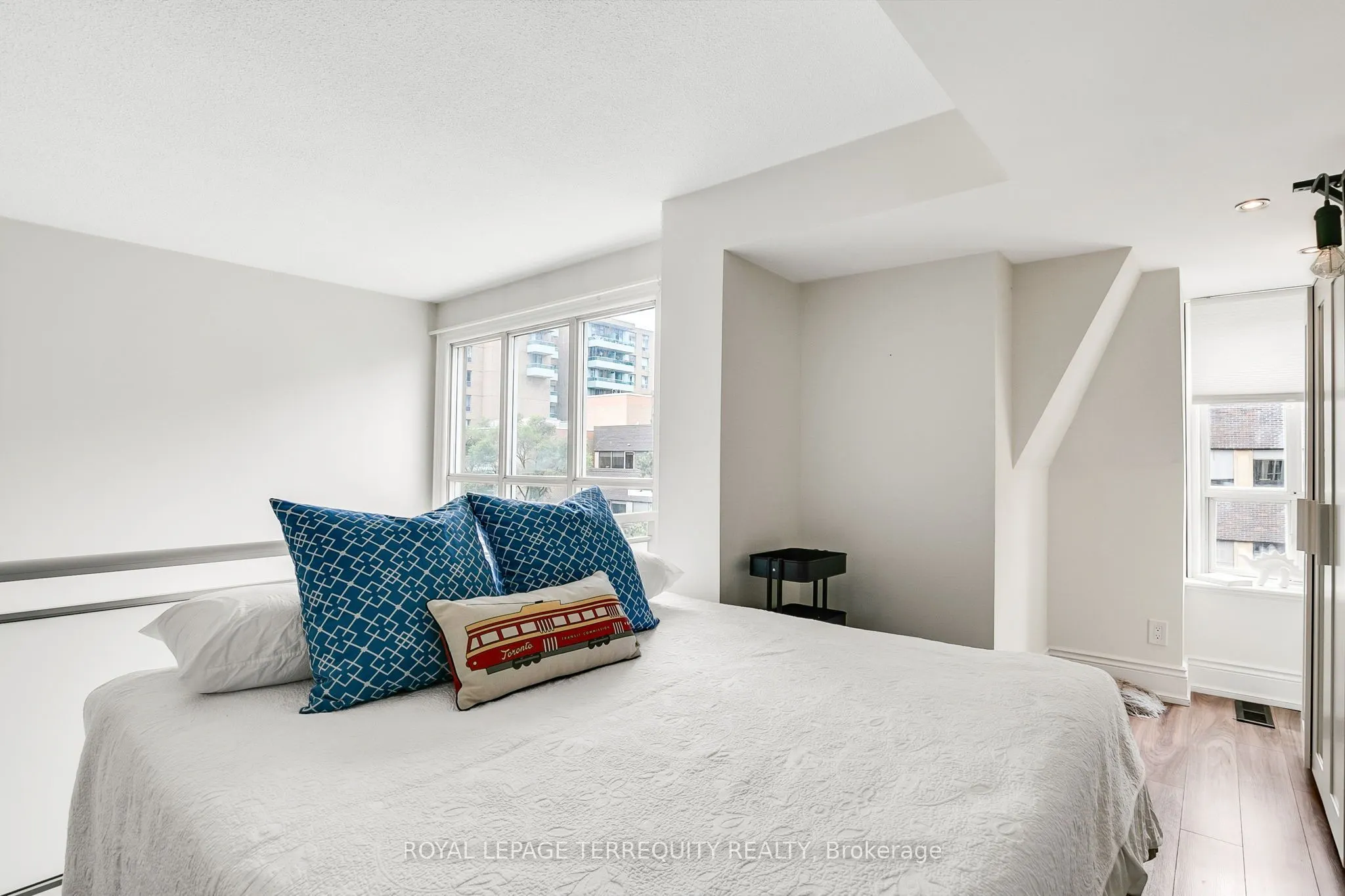 119 Merton Street, #408