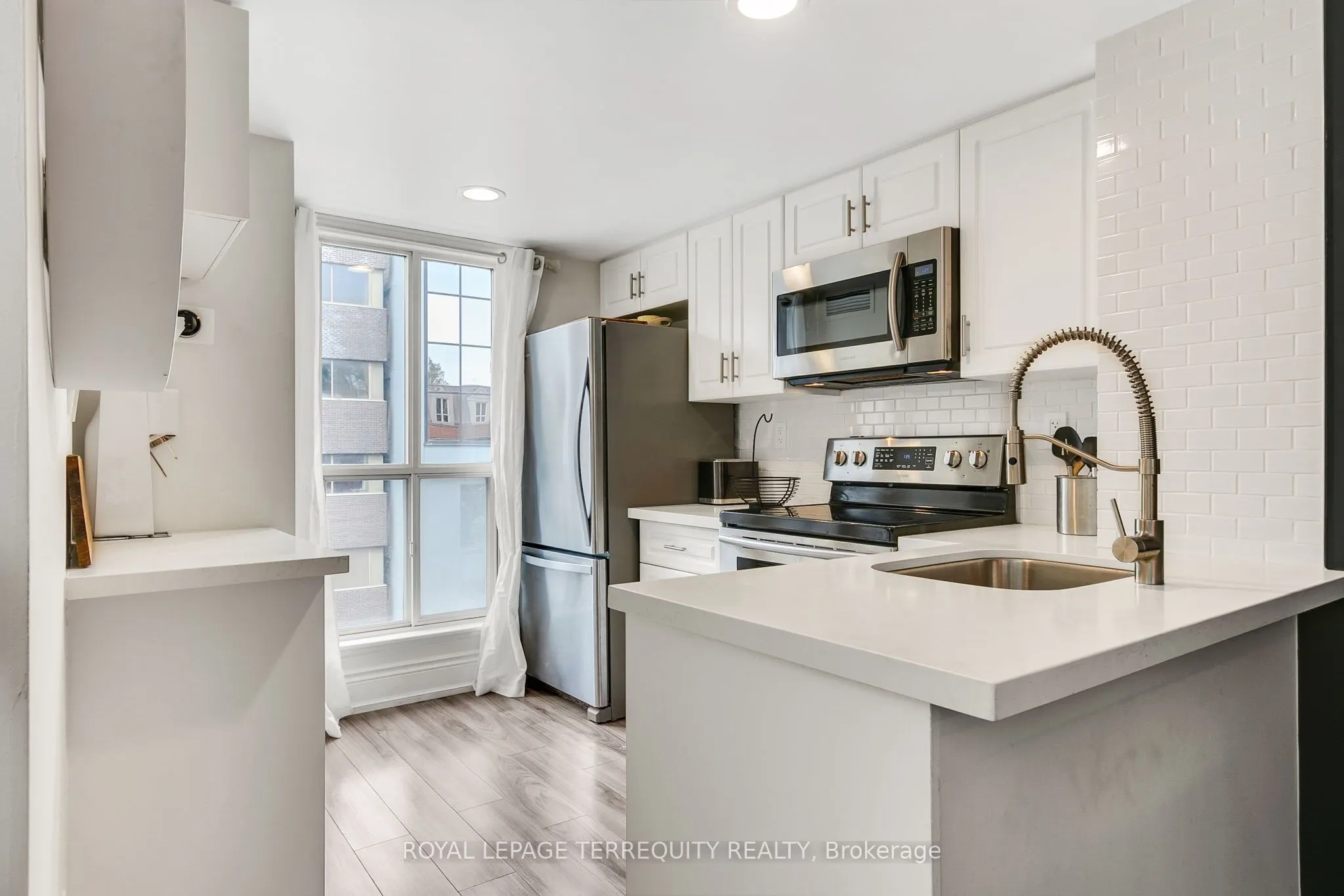 119 Merton Street, #408