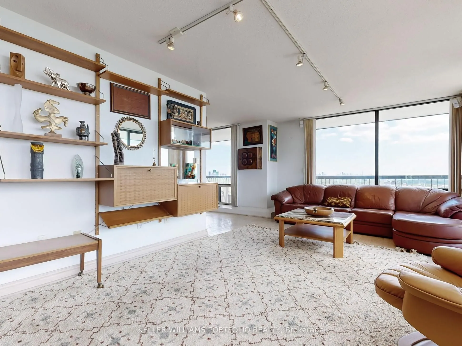 135 Antibes Drive, ##2104