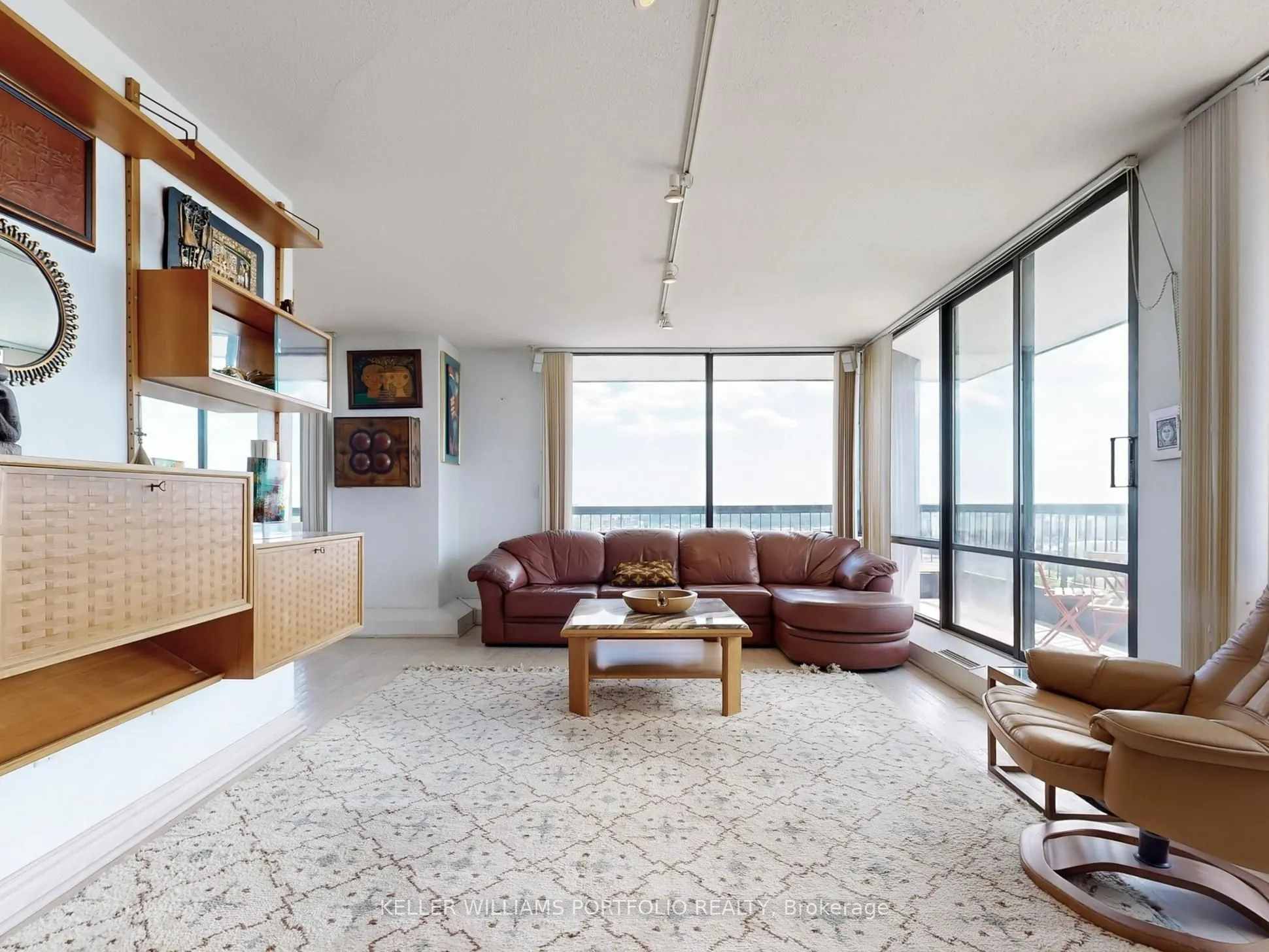 135 Antibes Drive, ##2104