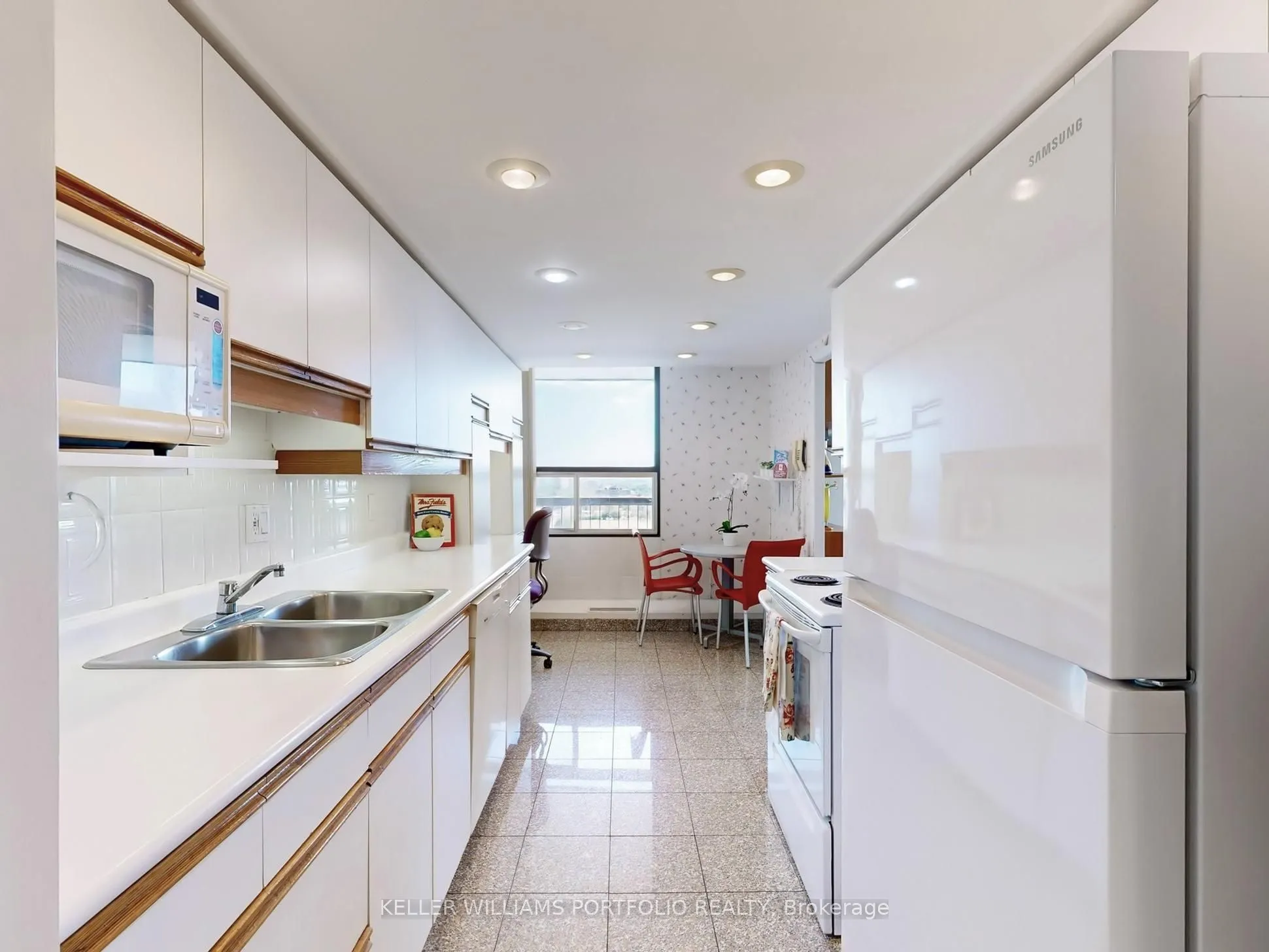 135 Antibes Drive, ##2104