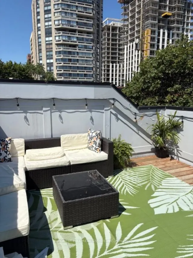 216 Heath Street, #4