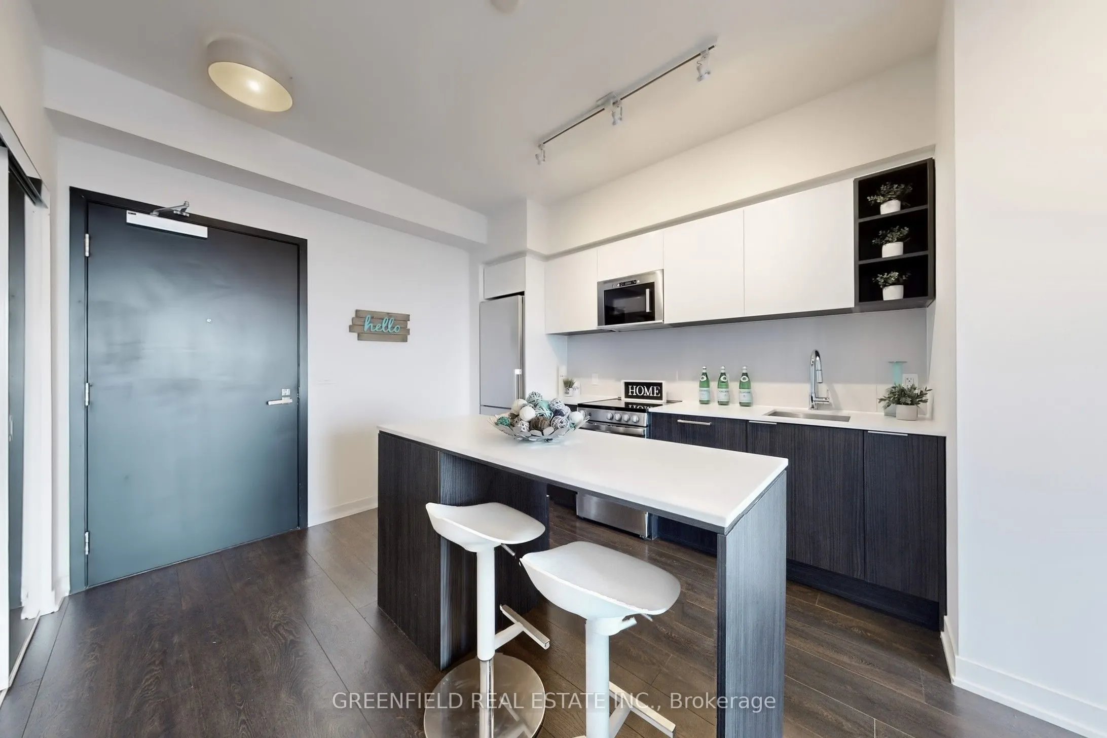 31 Tippett Road, #1310