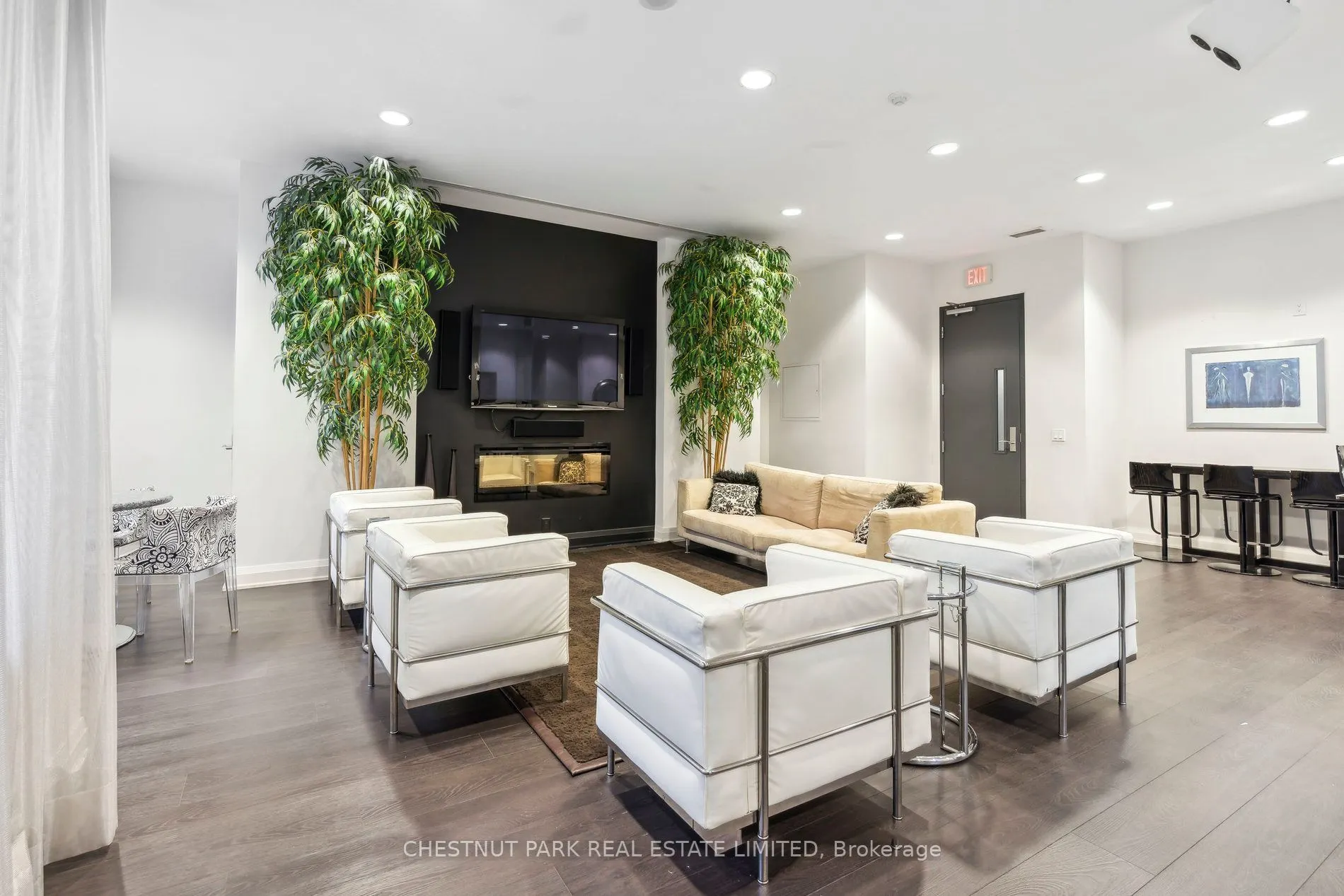 21 Balmuto Street, #1204