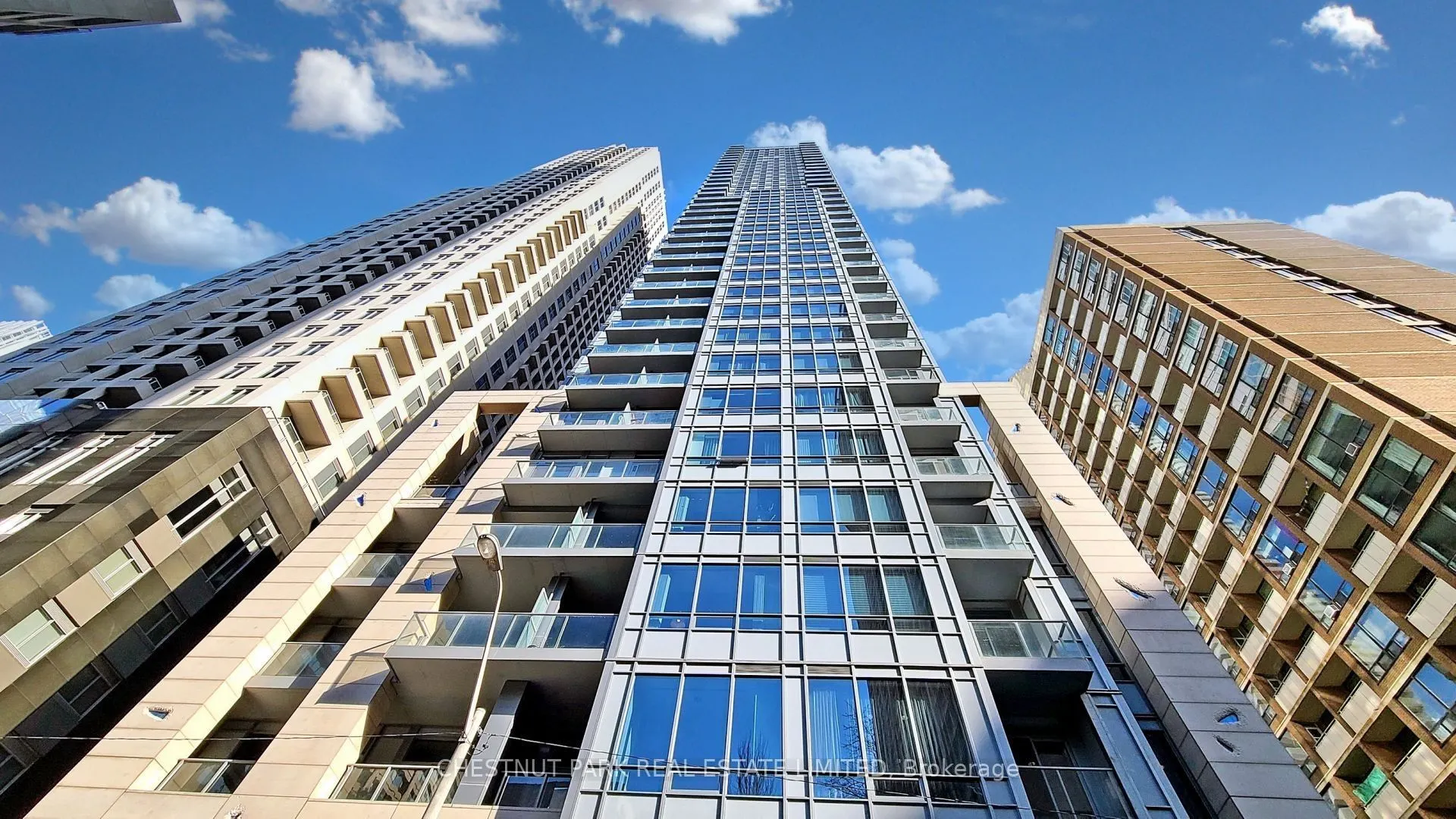 21 Balmuto Street, #1204