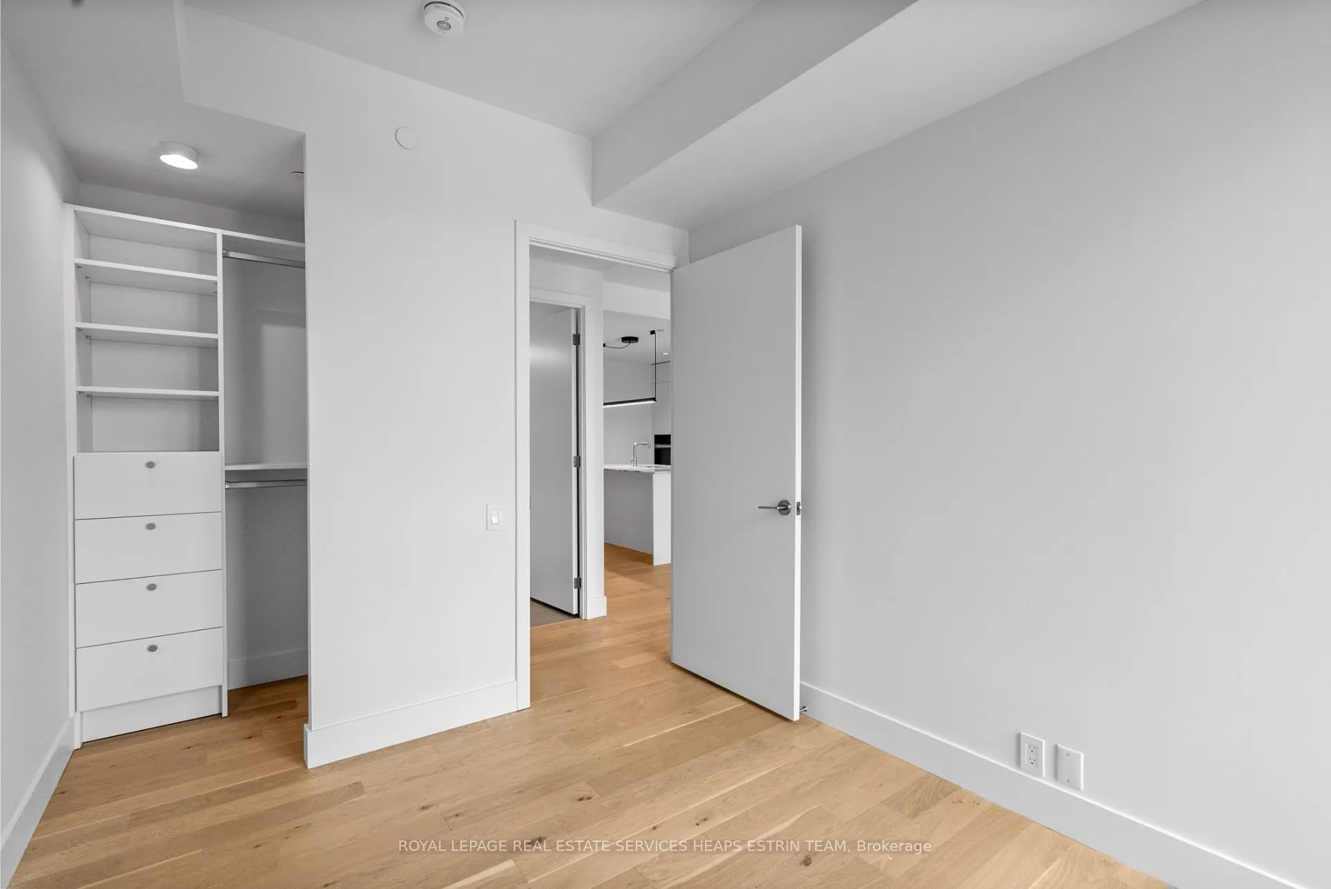 1414 Bayview Avenue, #409