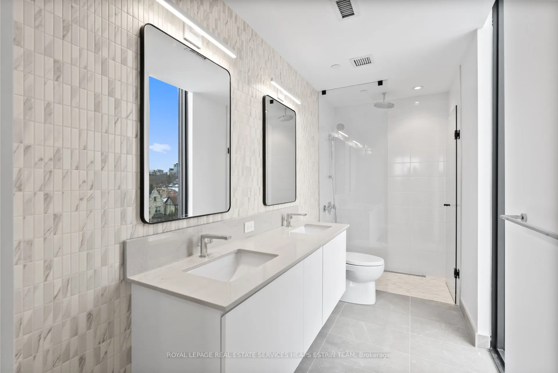 1414 Bayview Avenue, #409