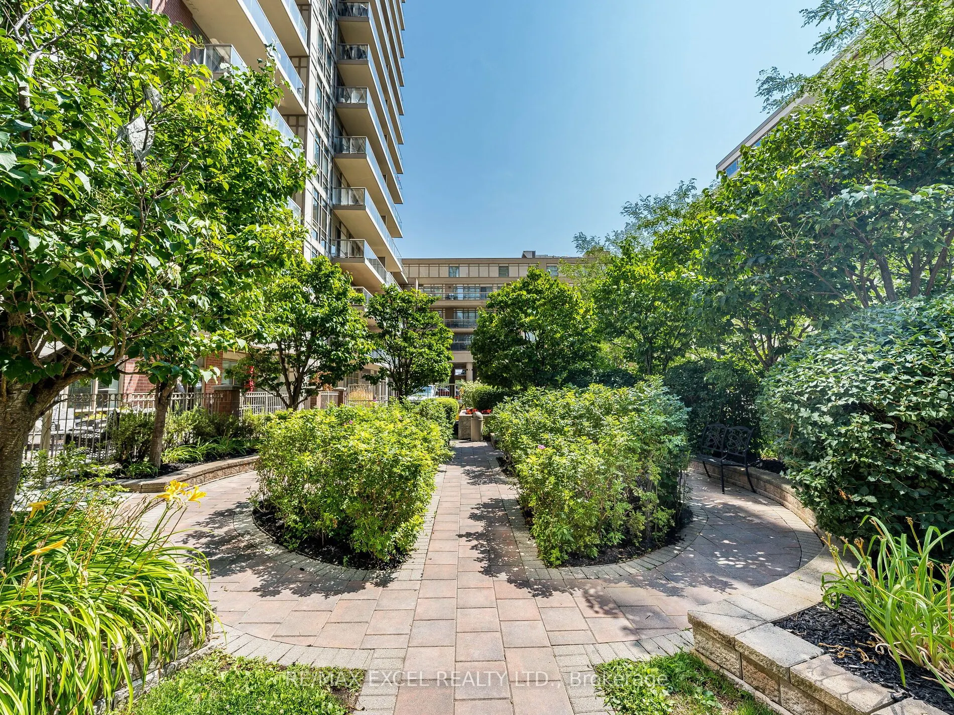 900 Mount Pleasant Road, #426