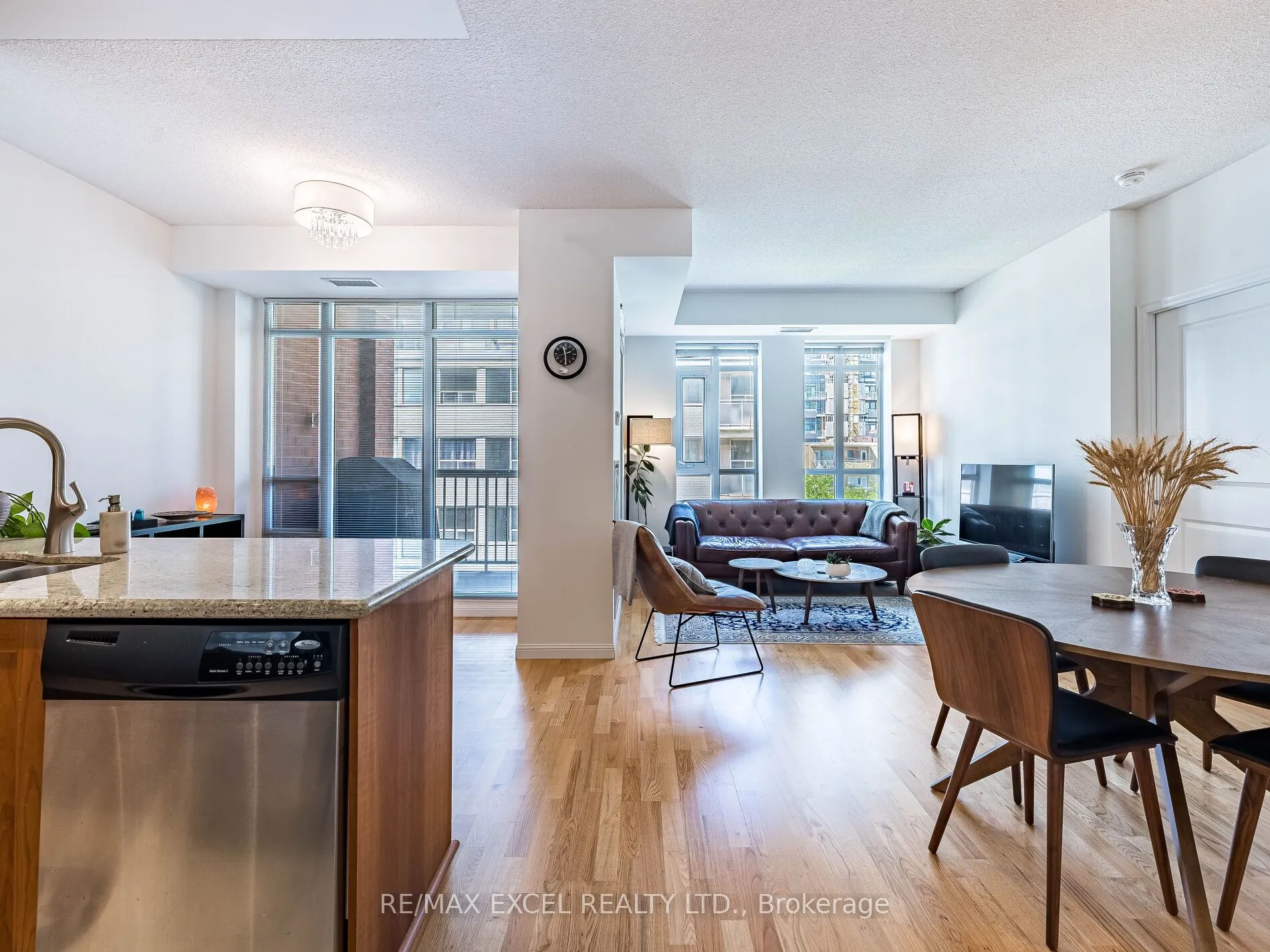 900 Mount Pleasant Road, #426