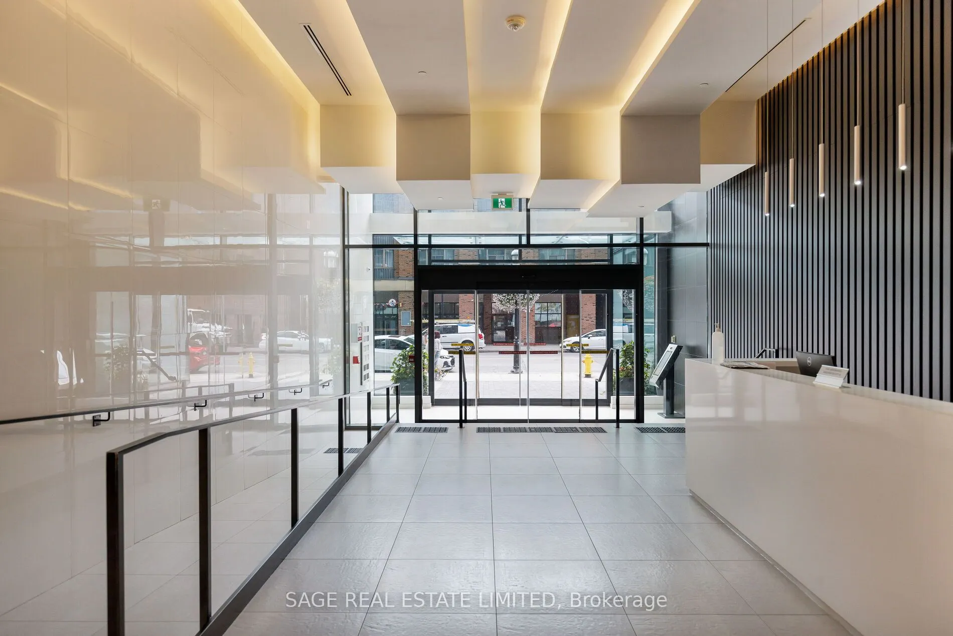 158 Front Street E, #2210