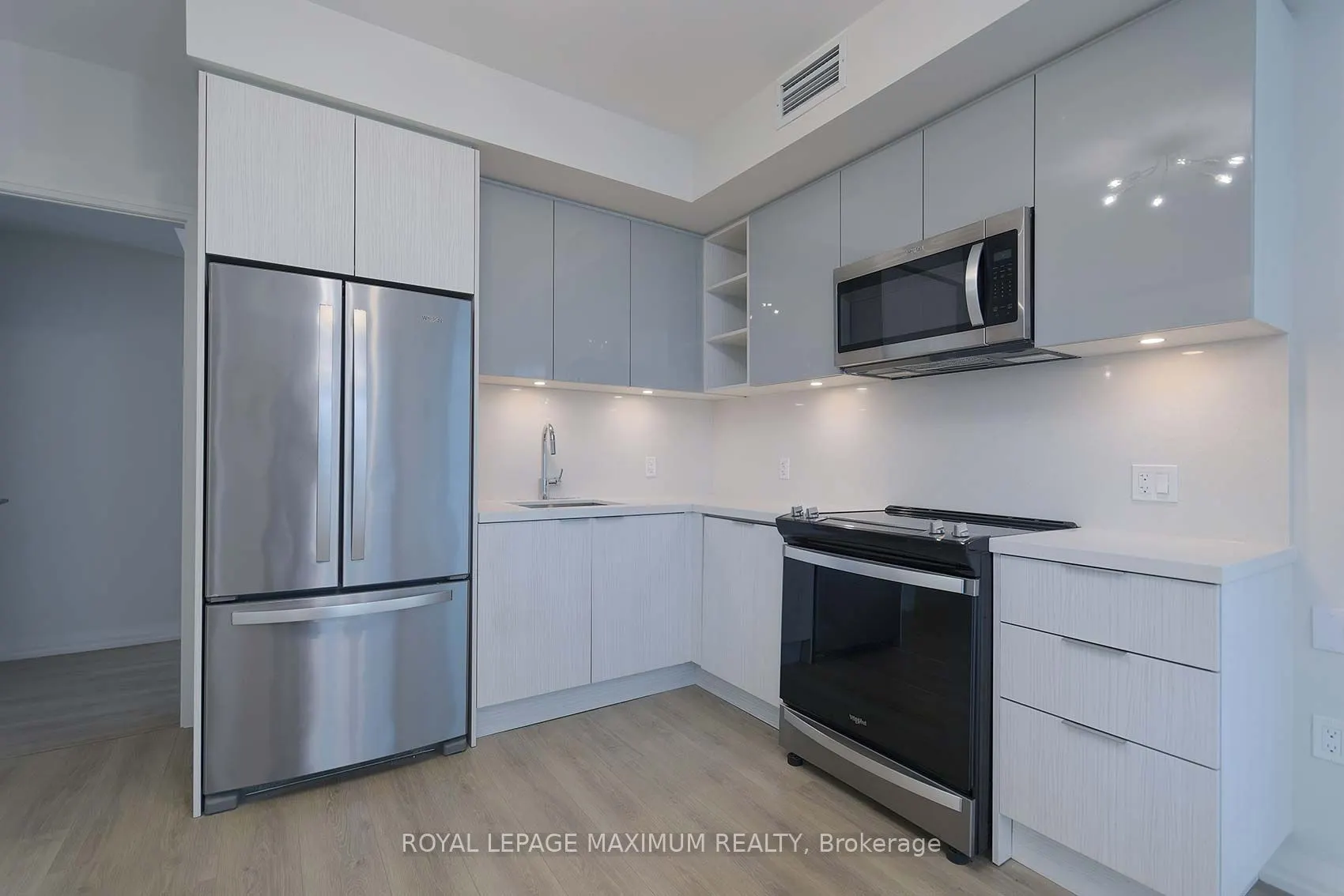 50 Dunfield Avenue, #719