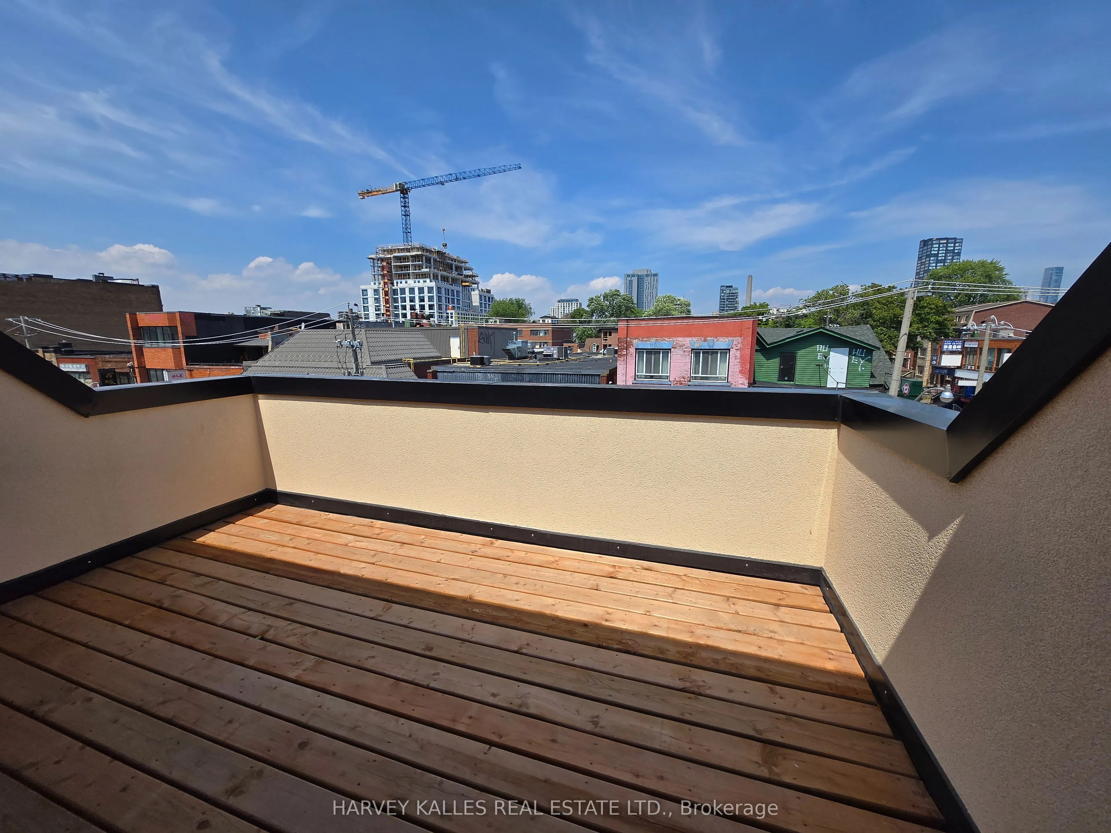 453 Dundas Street W, #3 & 4