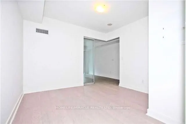 58 Orchard View Boulevard, #708