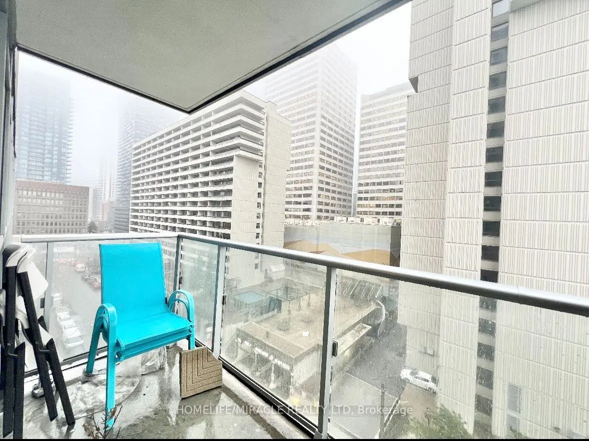 58 Orchard View Boulevard, #708
