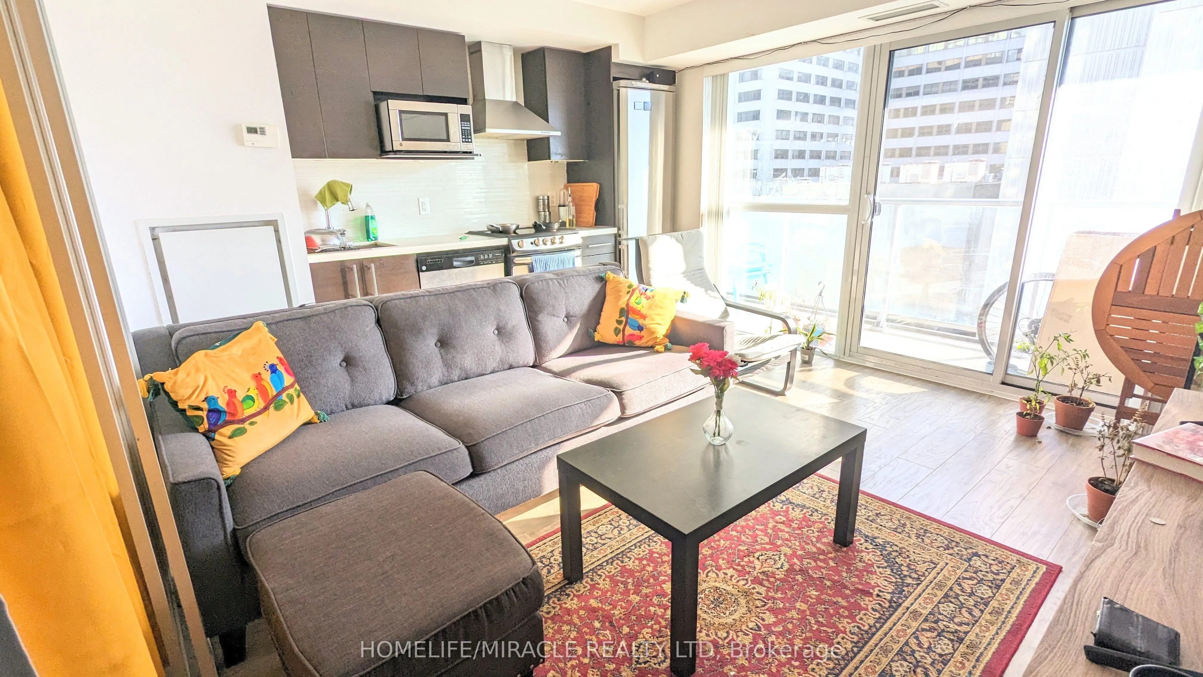 58 Orchard View Boulevard, #708