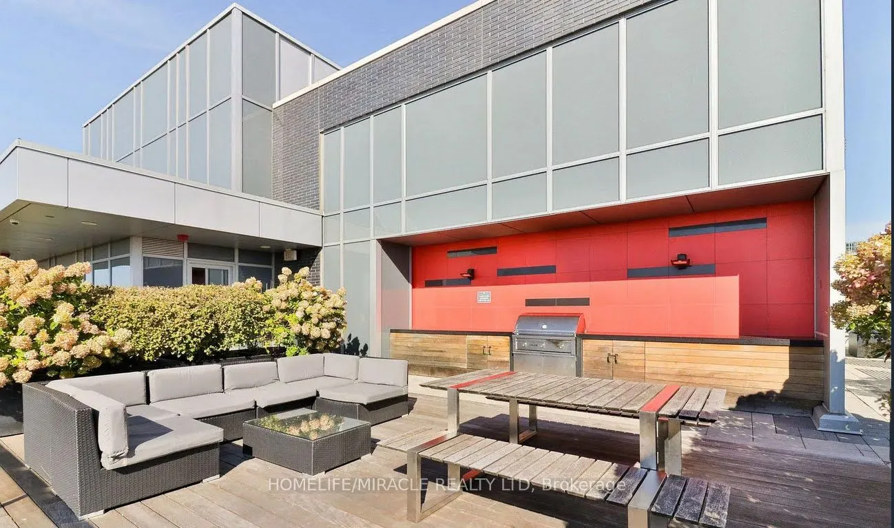 58 Orchard View Boulevard, #708