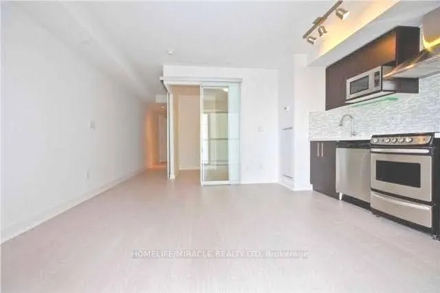 58 Orchard View Boulevard, #708