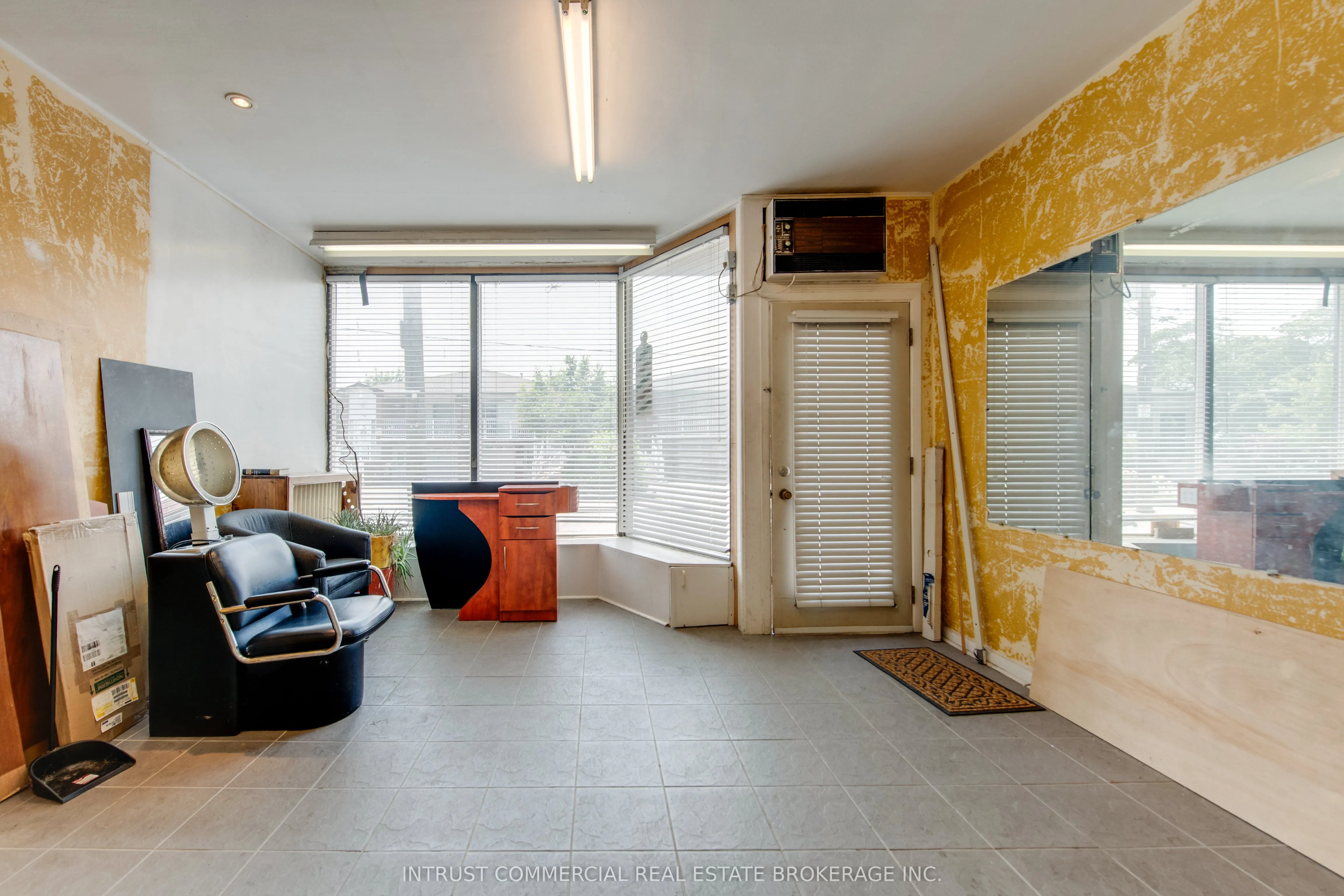 577 Vaughan Road
