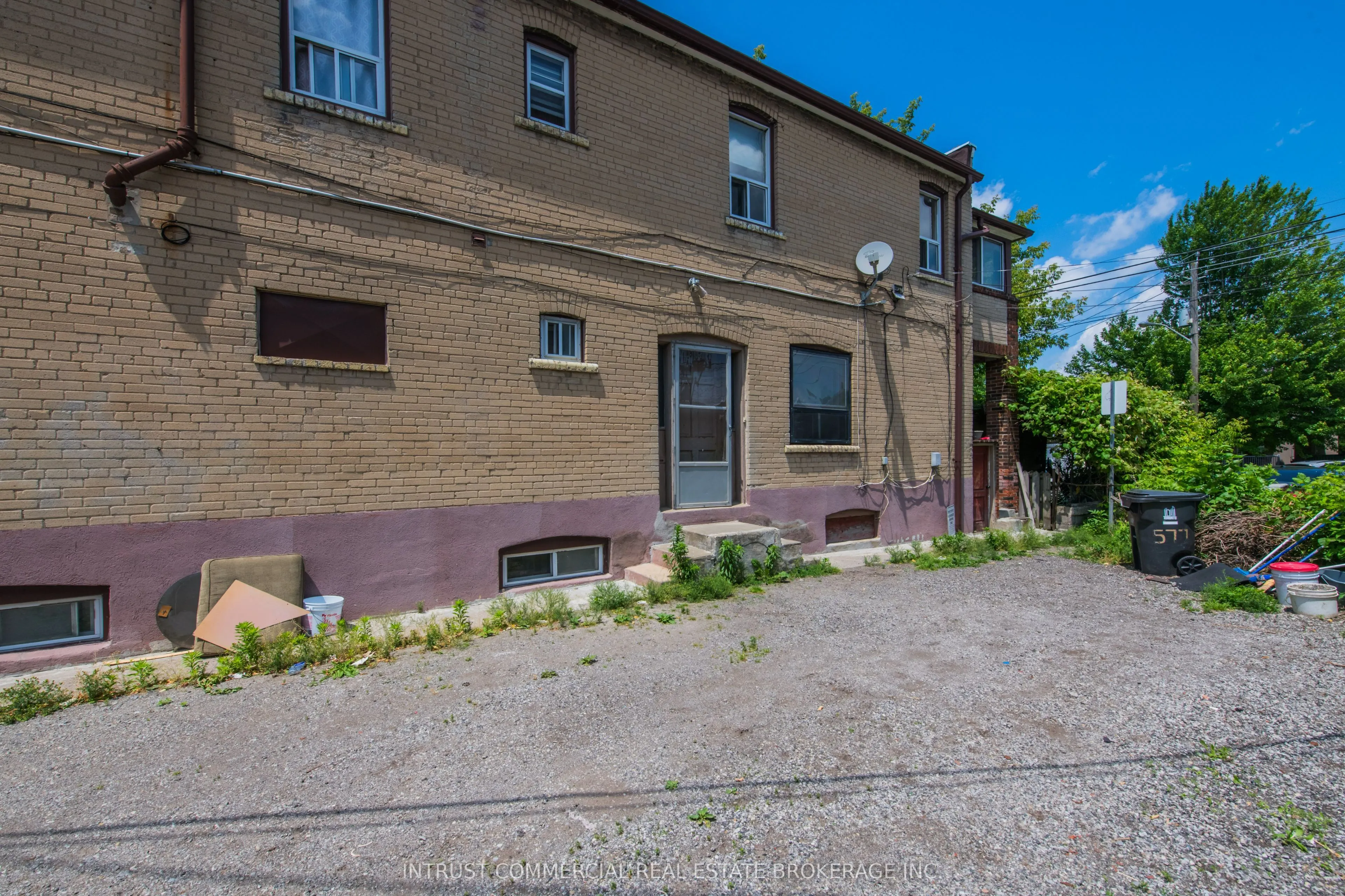 577 Vaughan Road