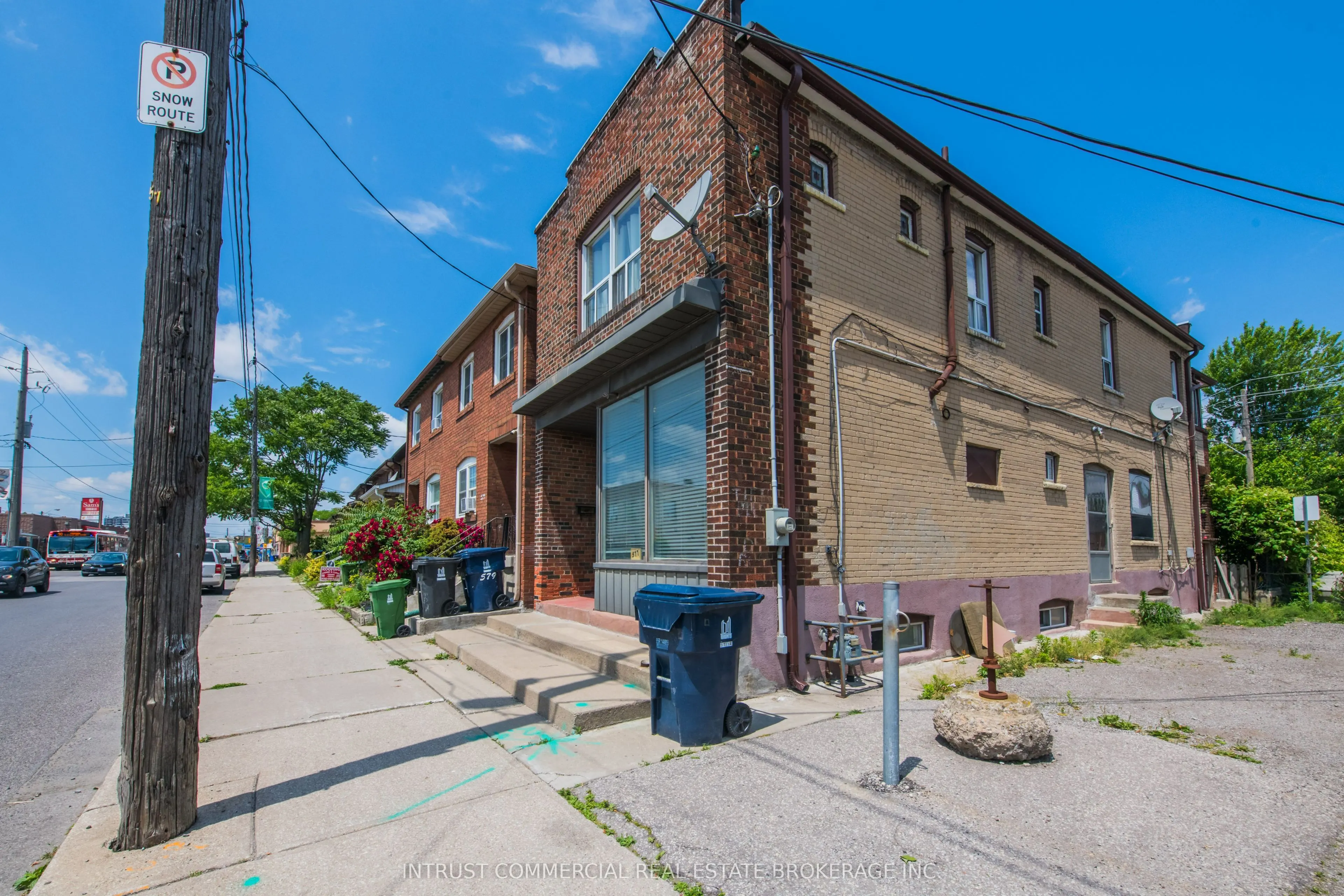 577 Vaughan Road