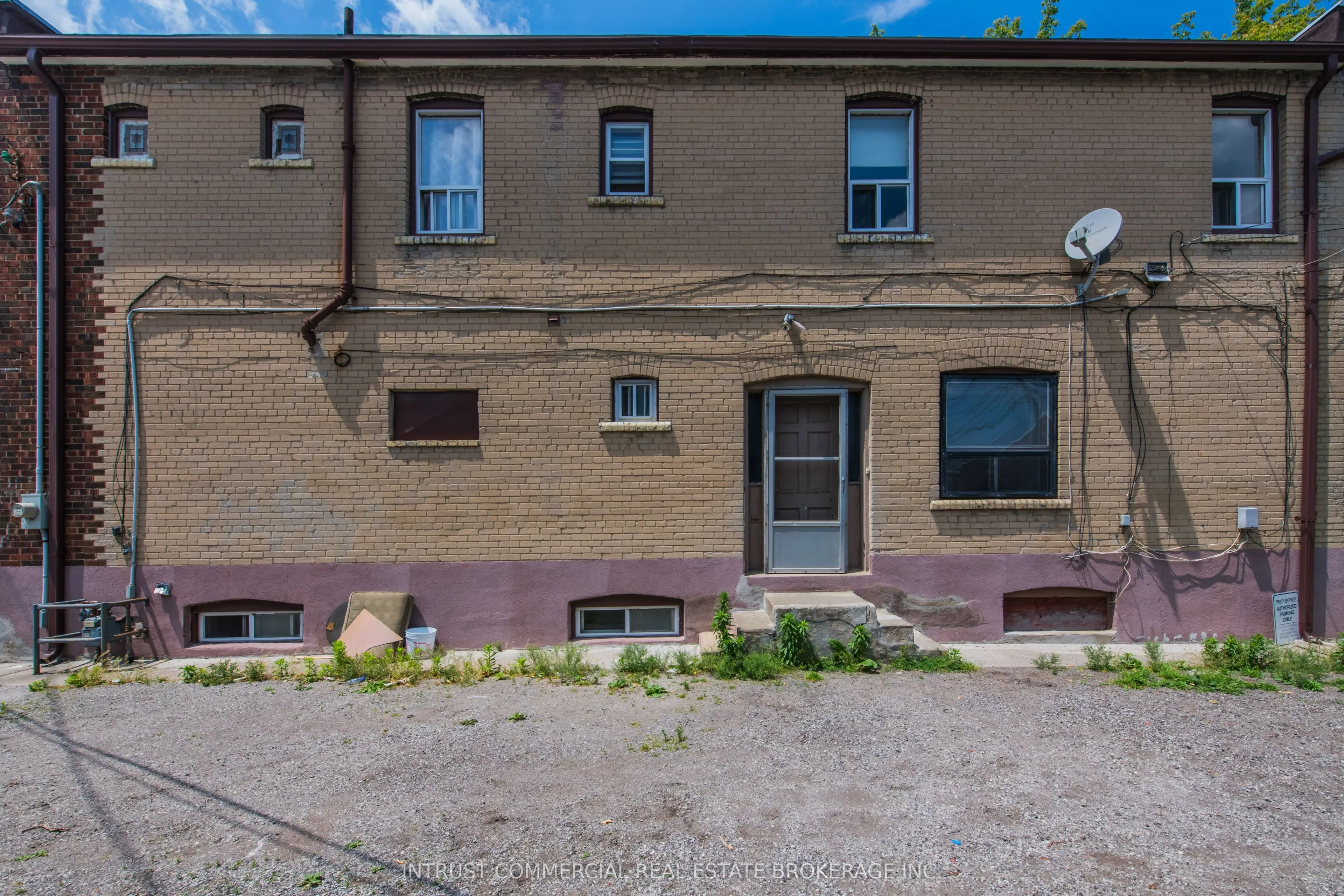 577 Vaughan Road
