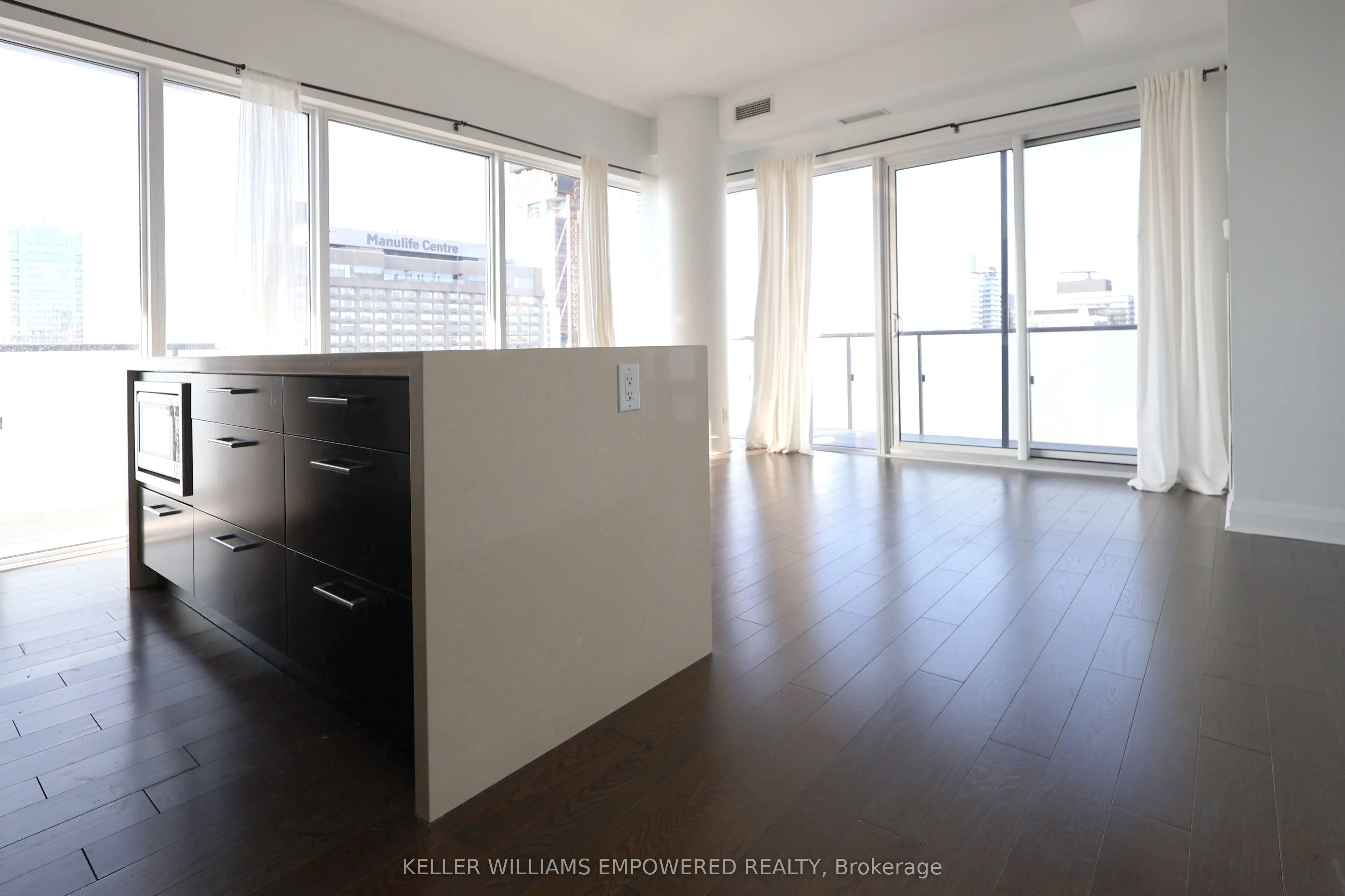 1080 Bay Street, #4508