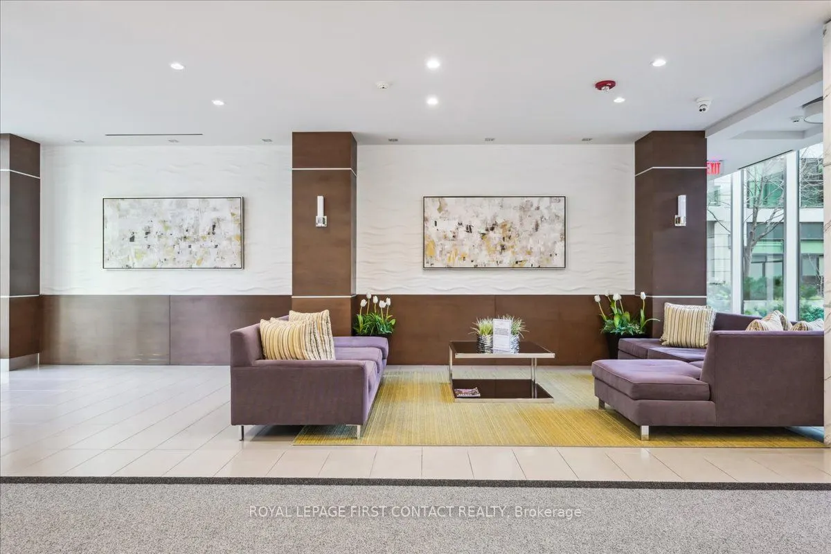 525 Wilson Avenue, #405