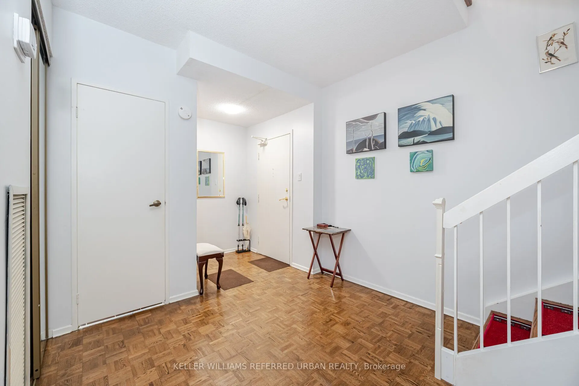 30 Glen Elm Avenue E, #109/209