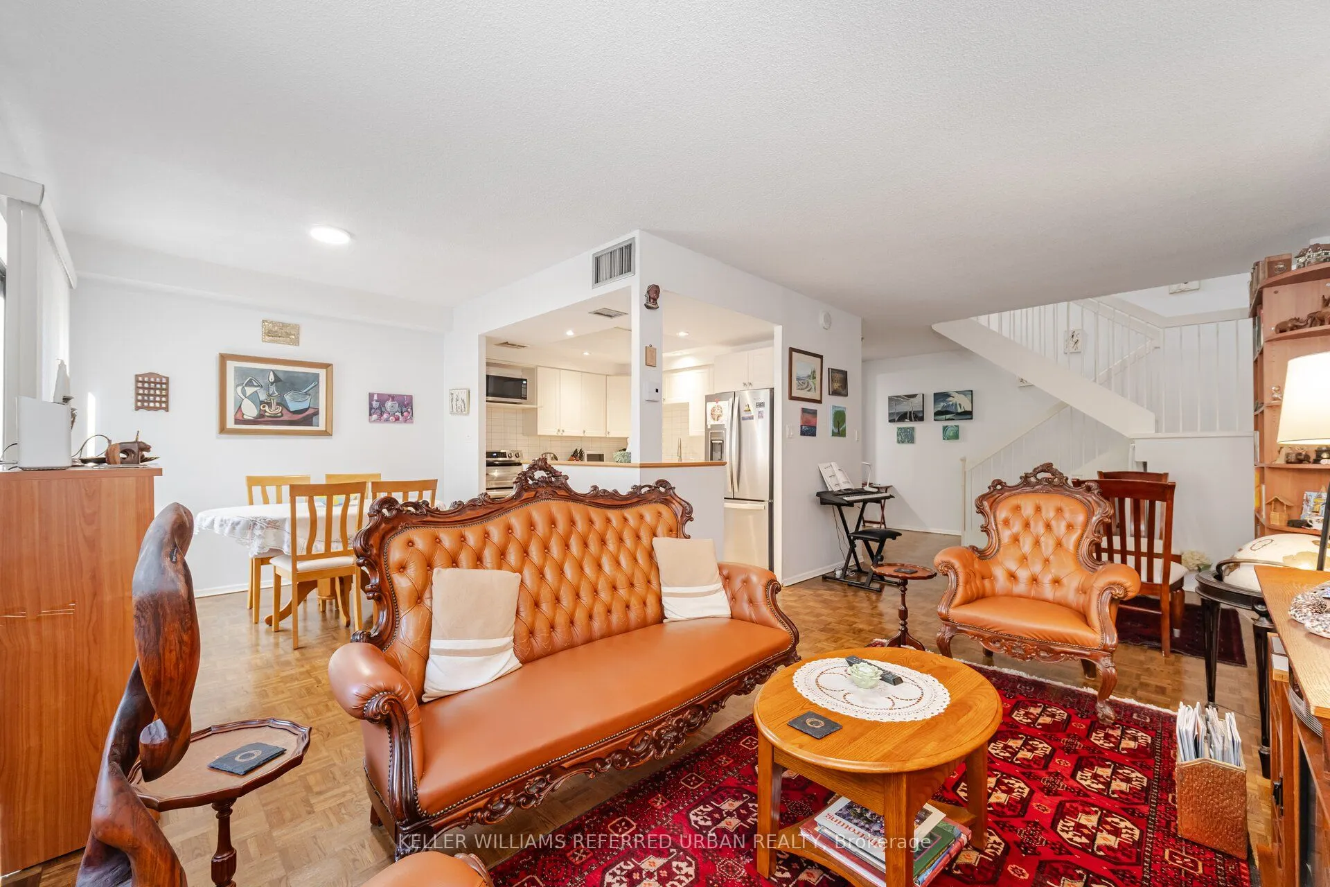 30 Glen Elm Avenue E, #109/209