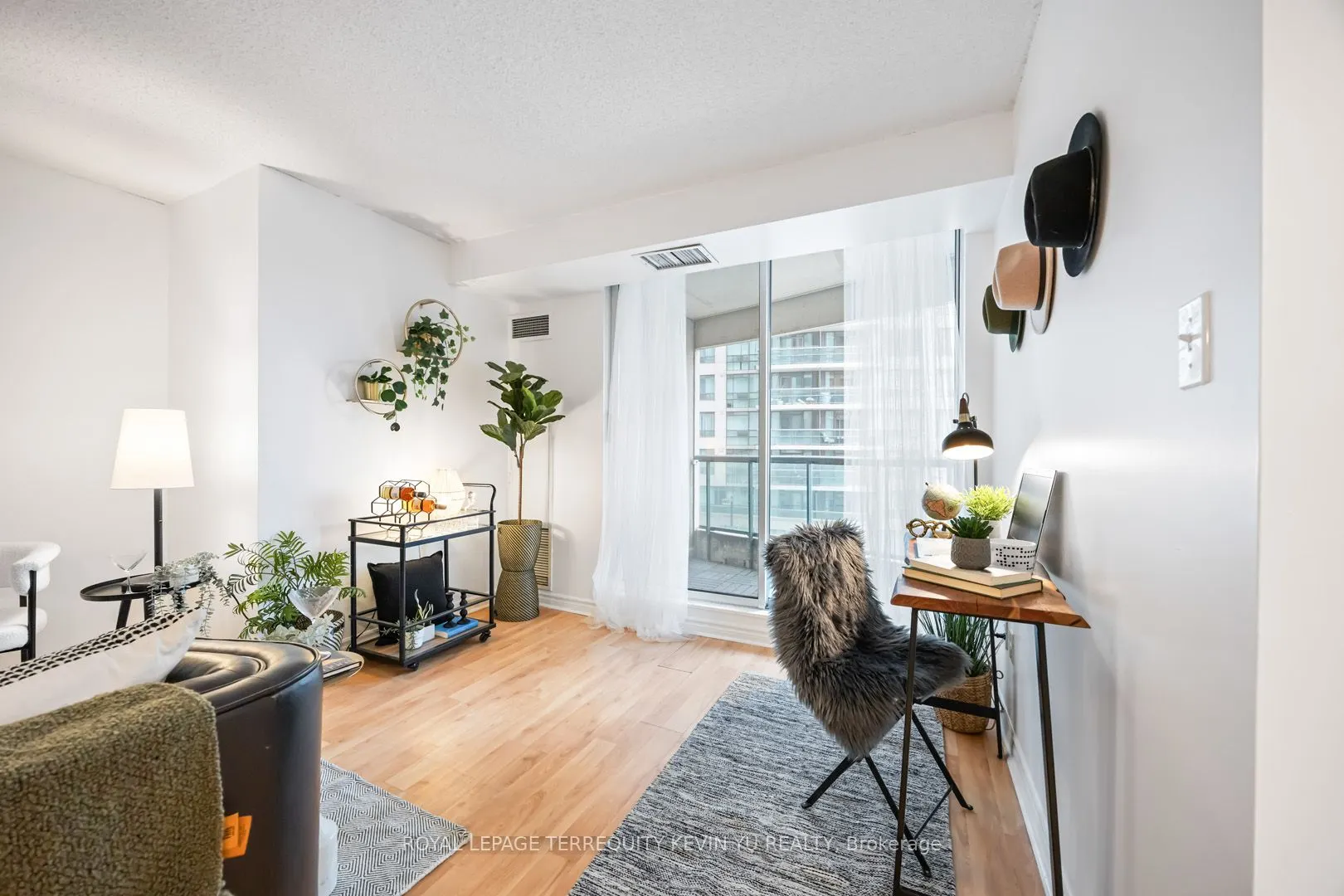 7 Lorraine Drive, #609