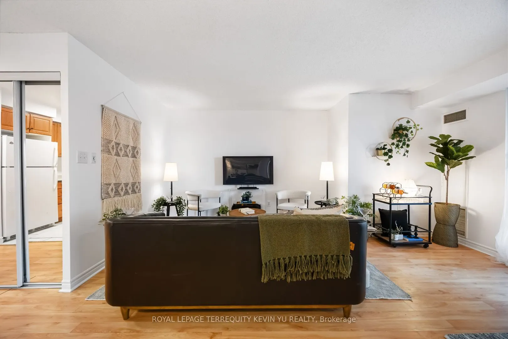 7 Lorraine Drive, #609