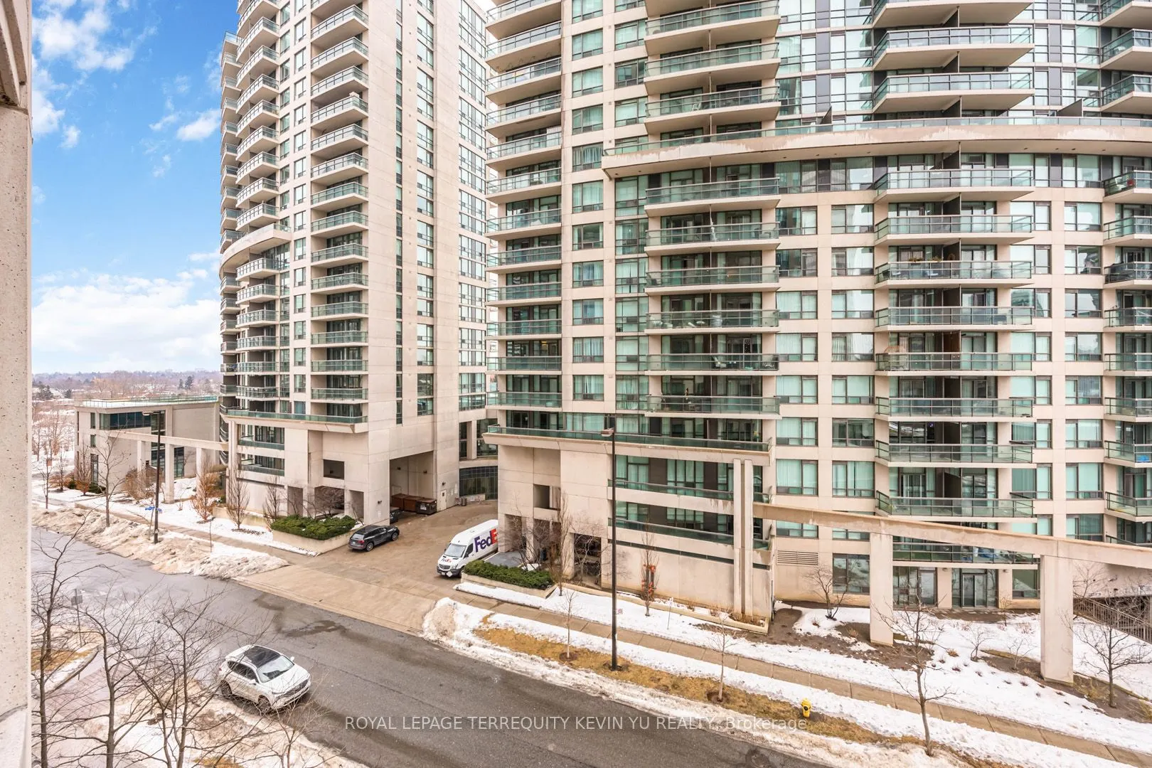 7 Lorraine Drive, #609