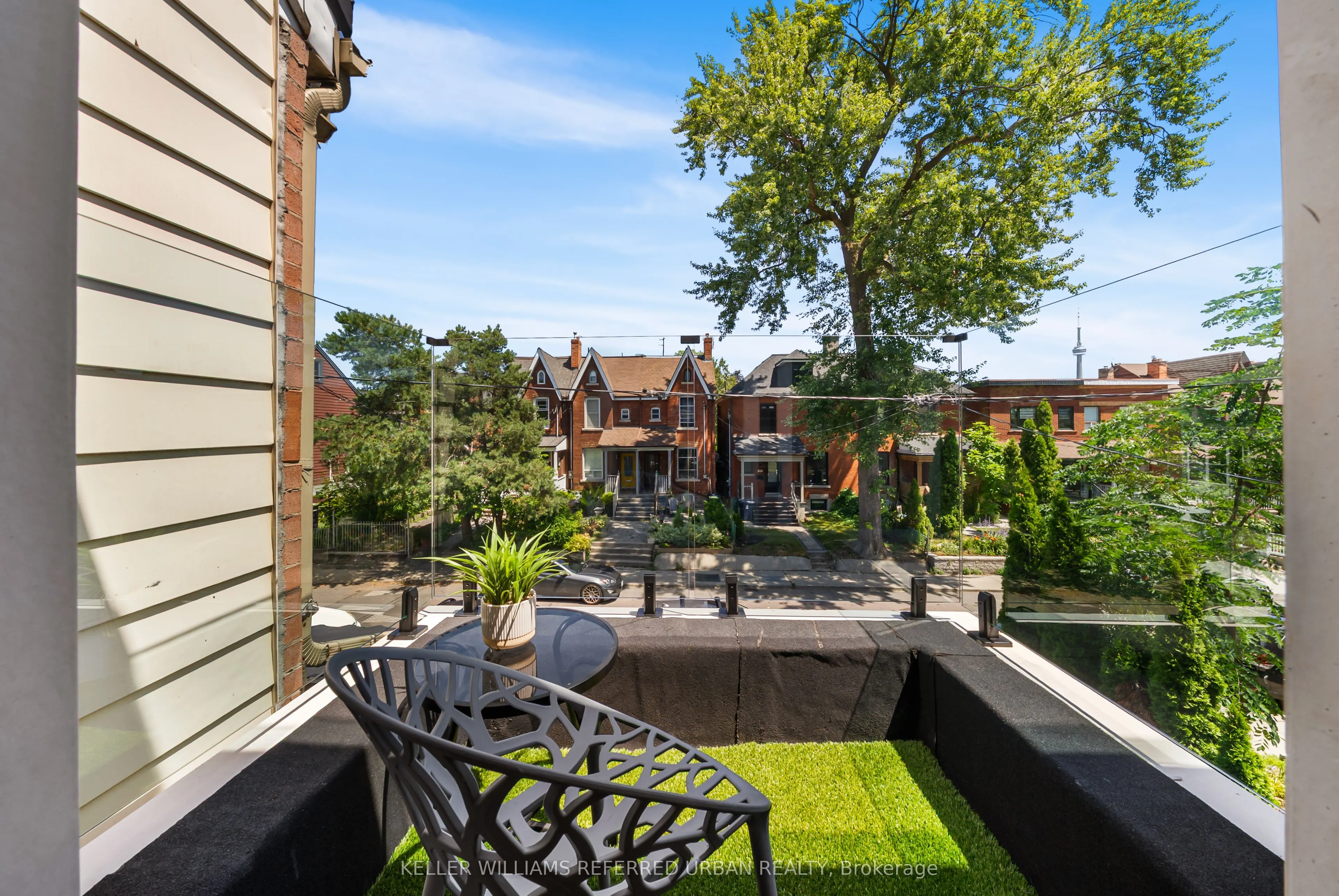 72 Montrose Avenue
