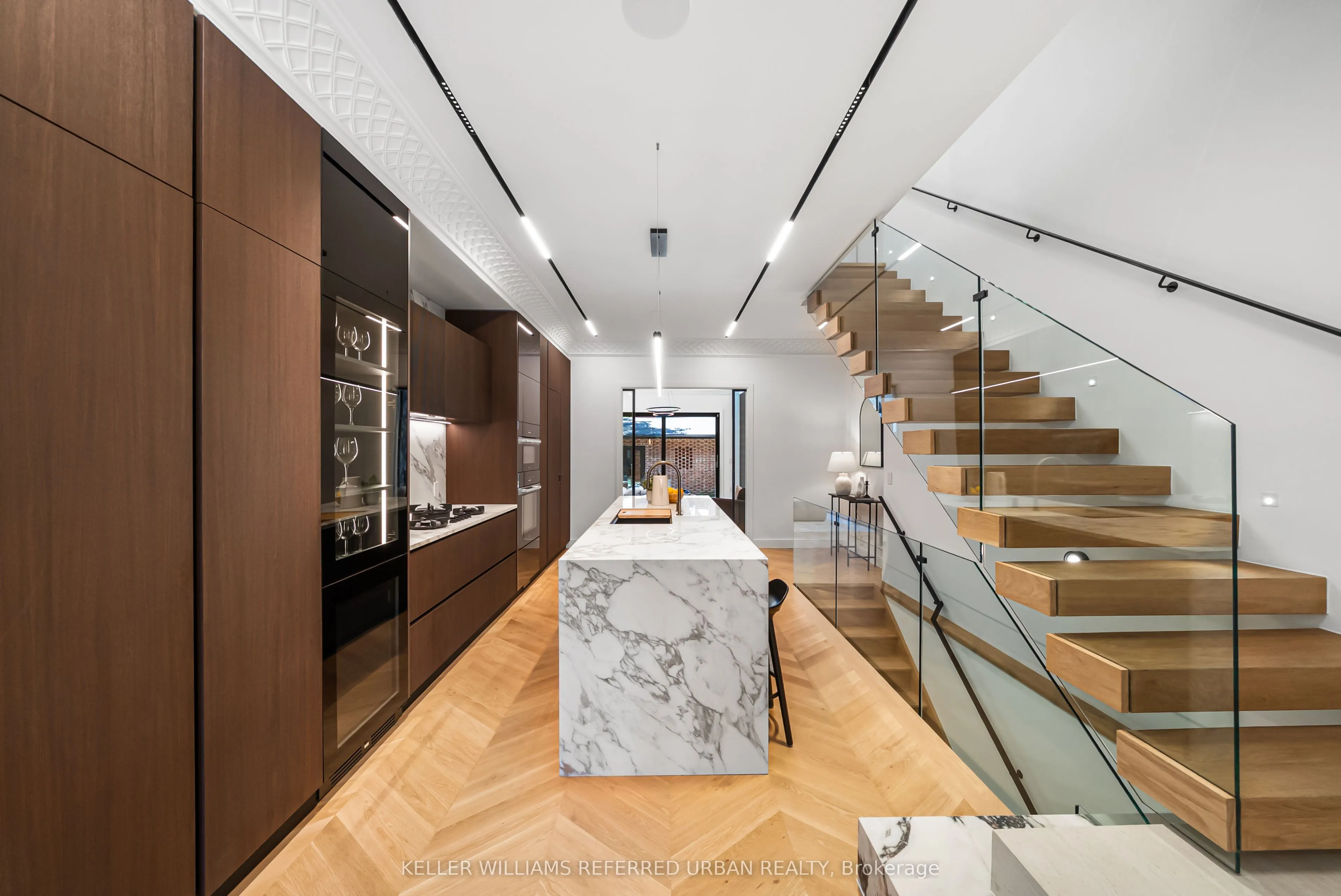 72 Montrose Avenue