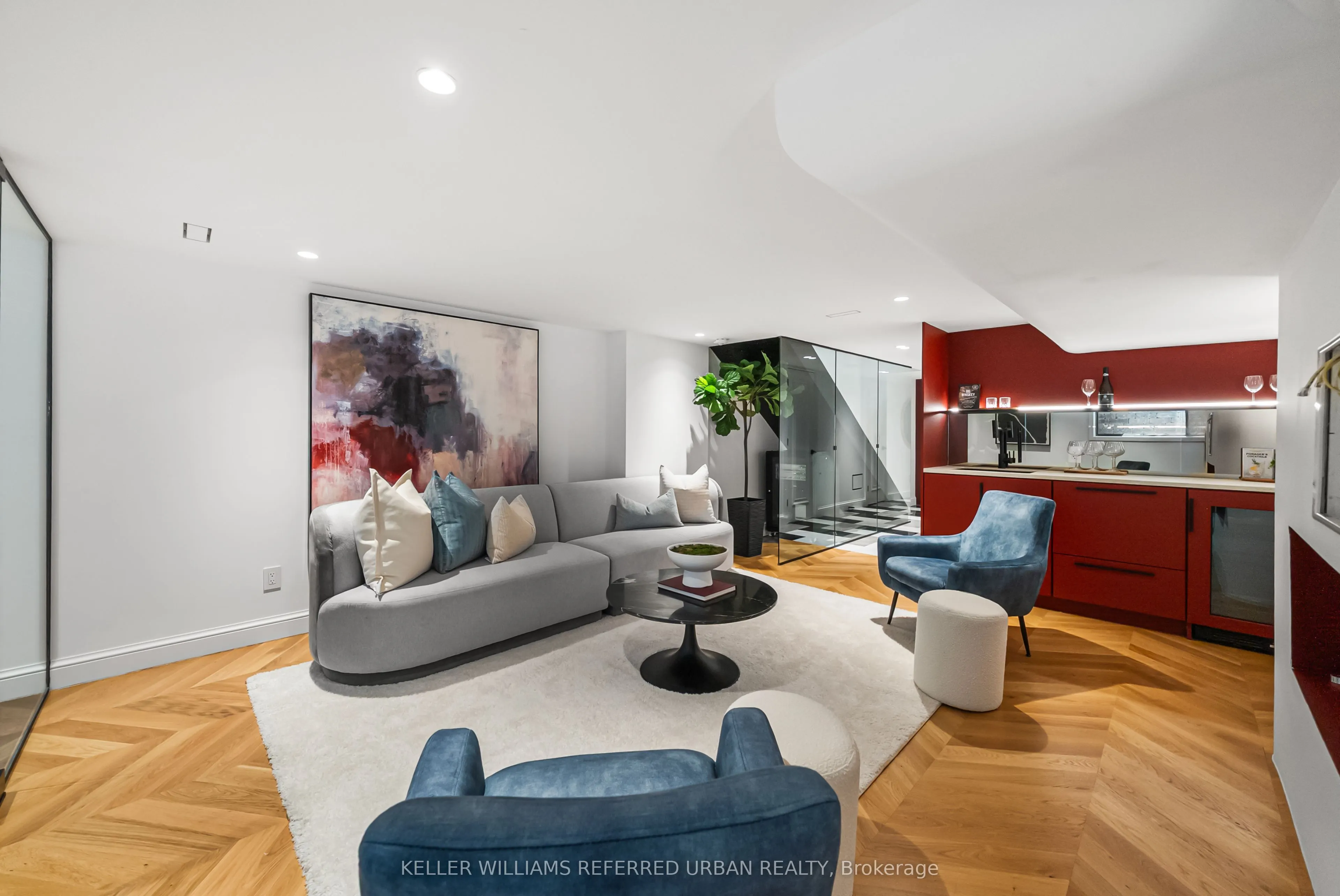 72 Montrose Avenue