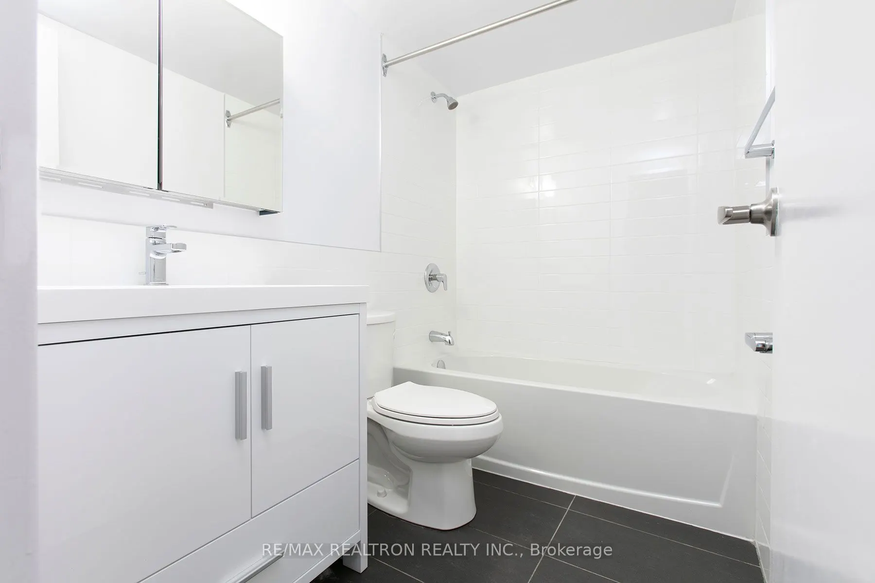 6200 Bathurst Street, #409
