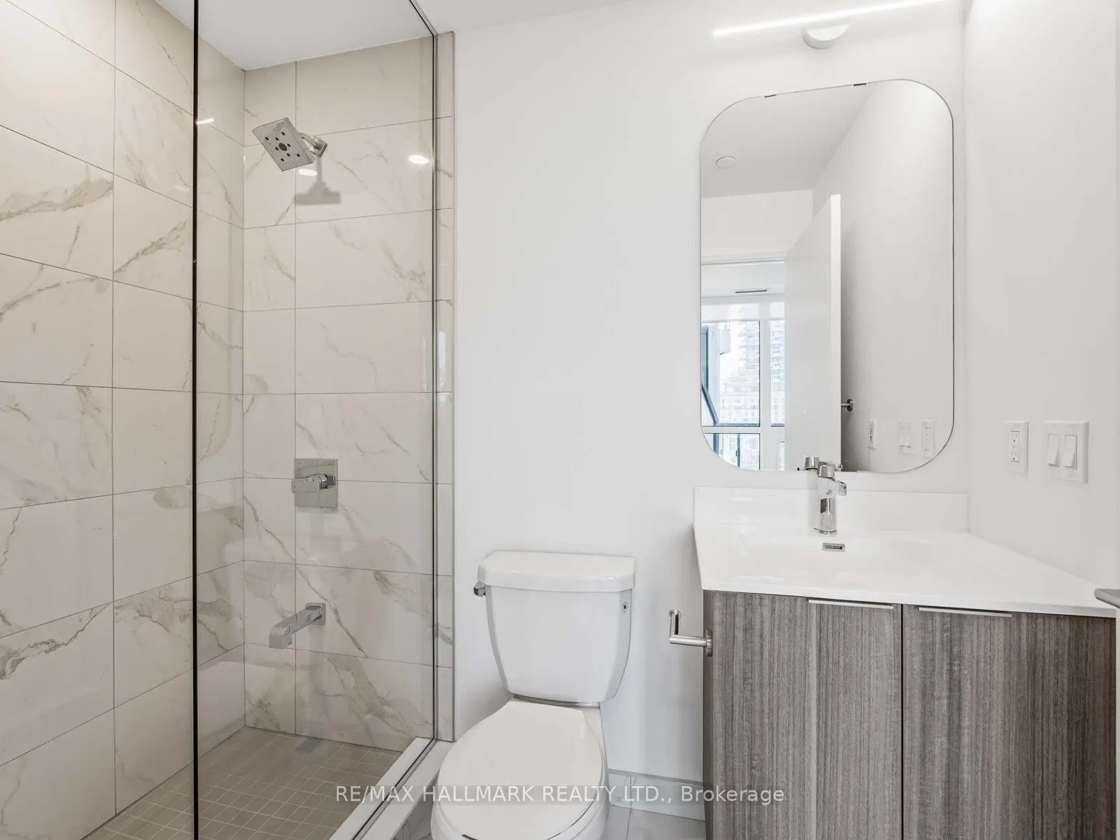 15 Richardson Street, #713