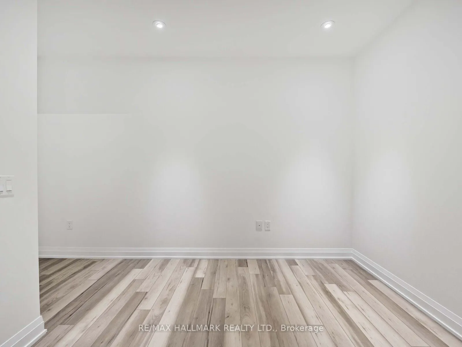 15 Richardson Street, #713