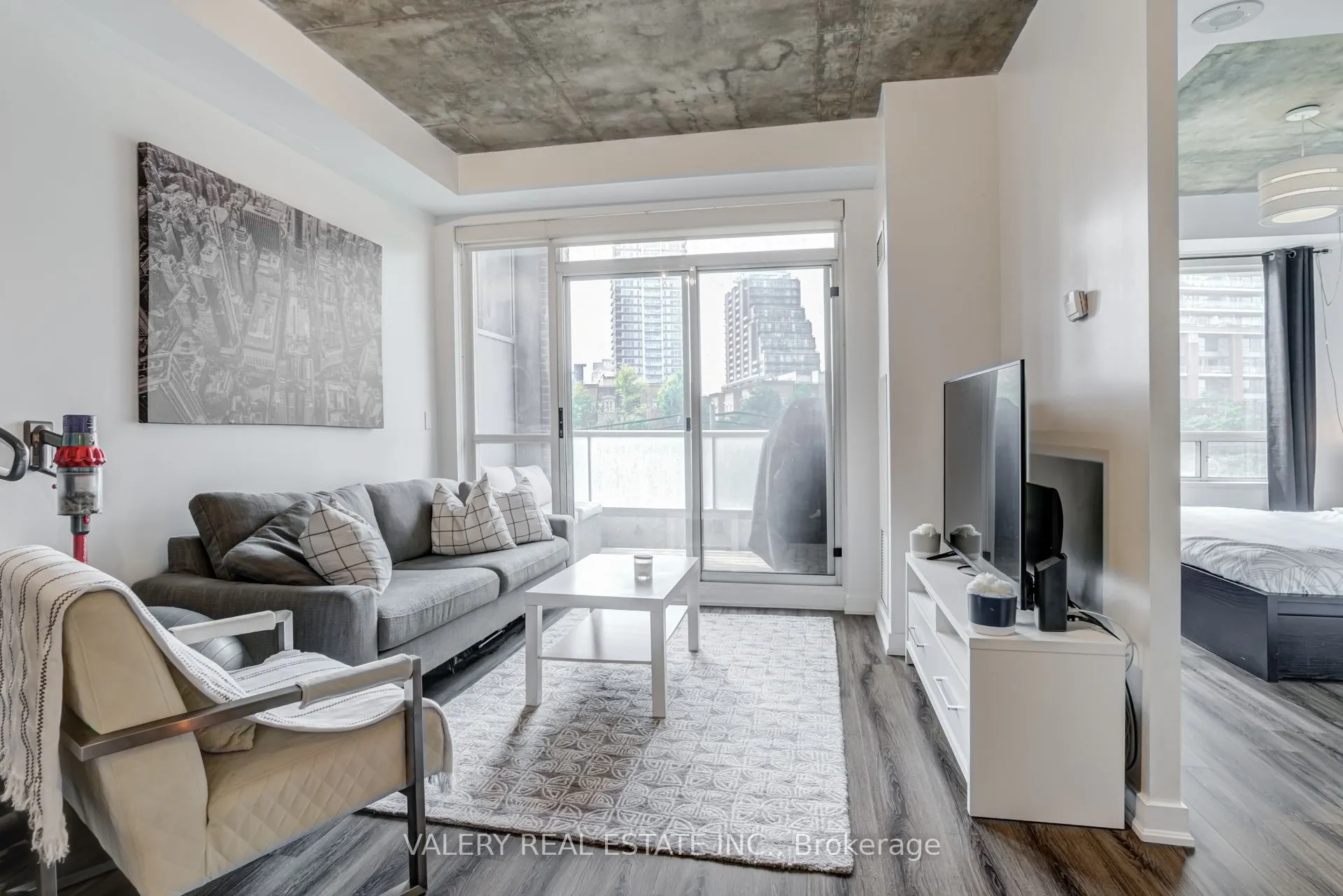 1 Shaw Street, #315
