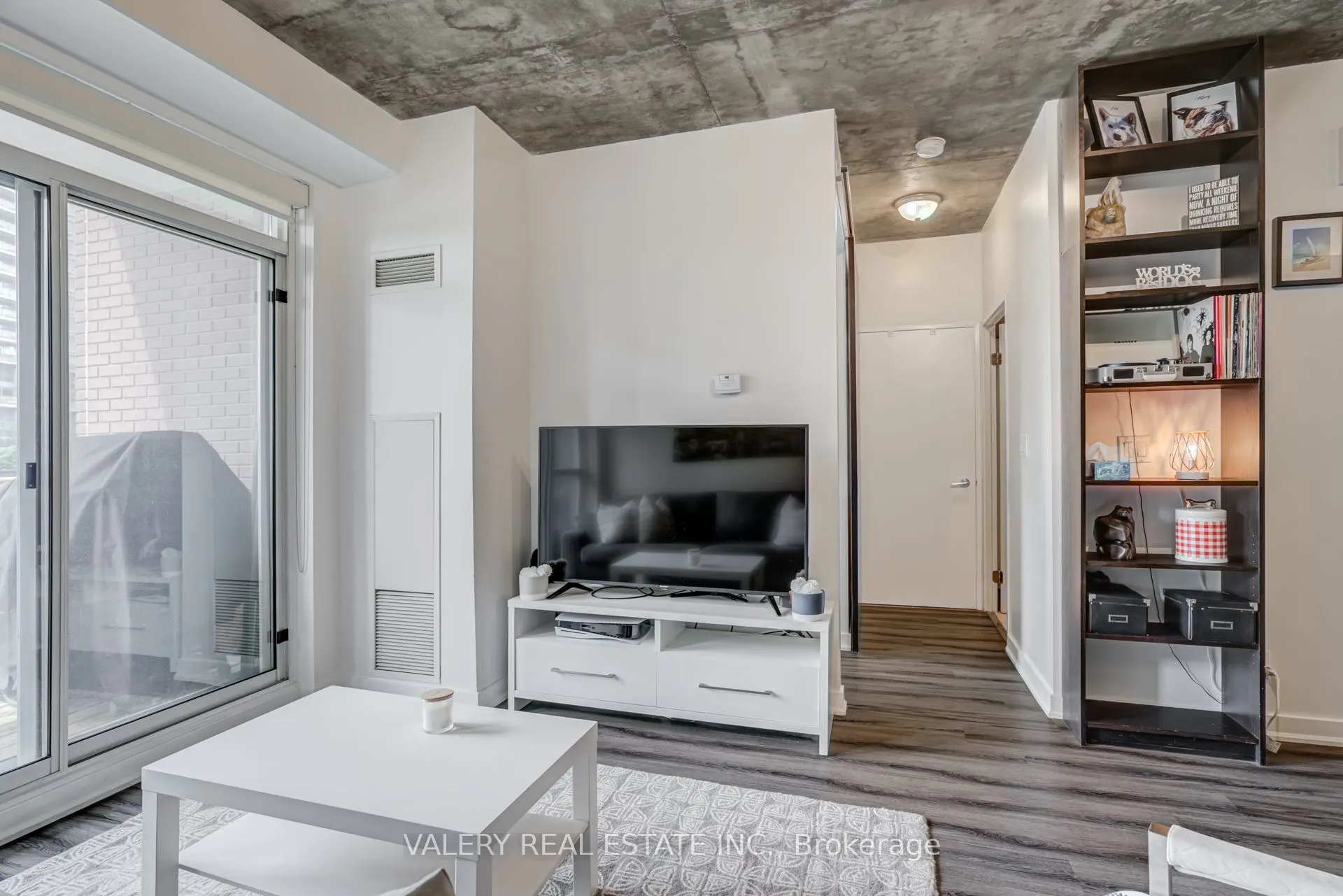 1 Shaw Street, #315