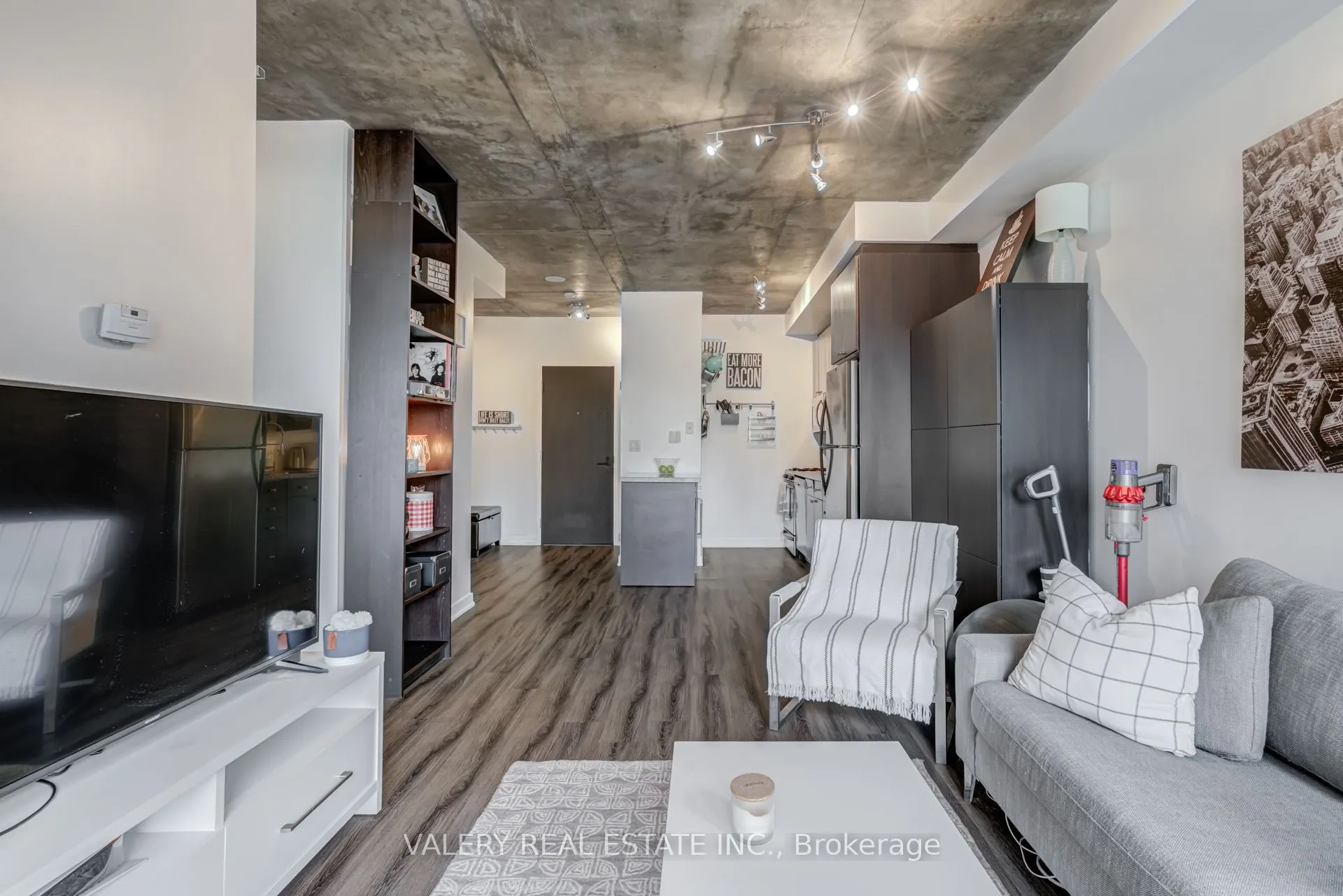 1 Shaw Street, #315