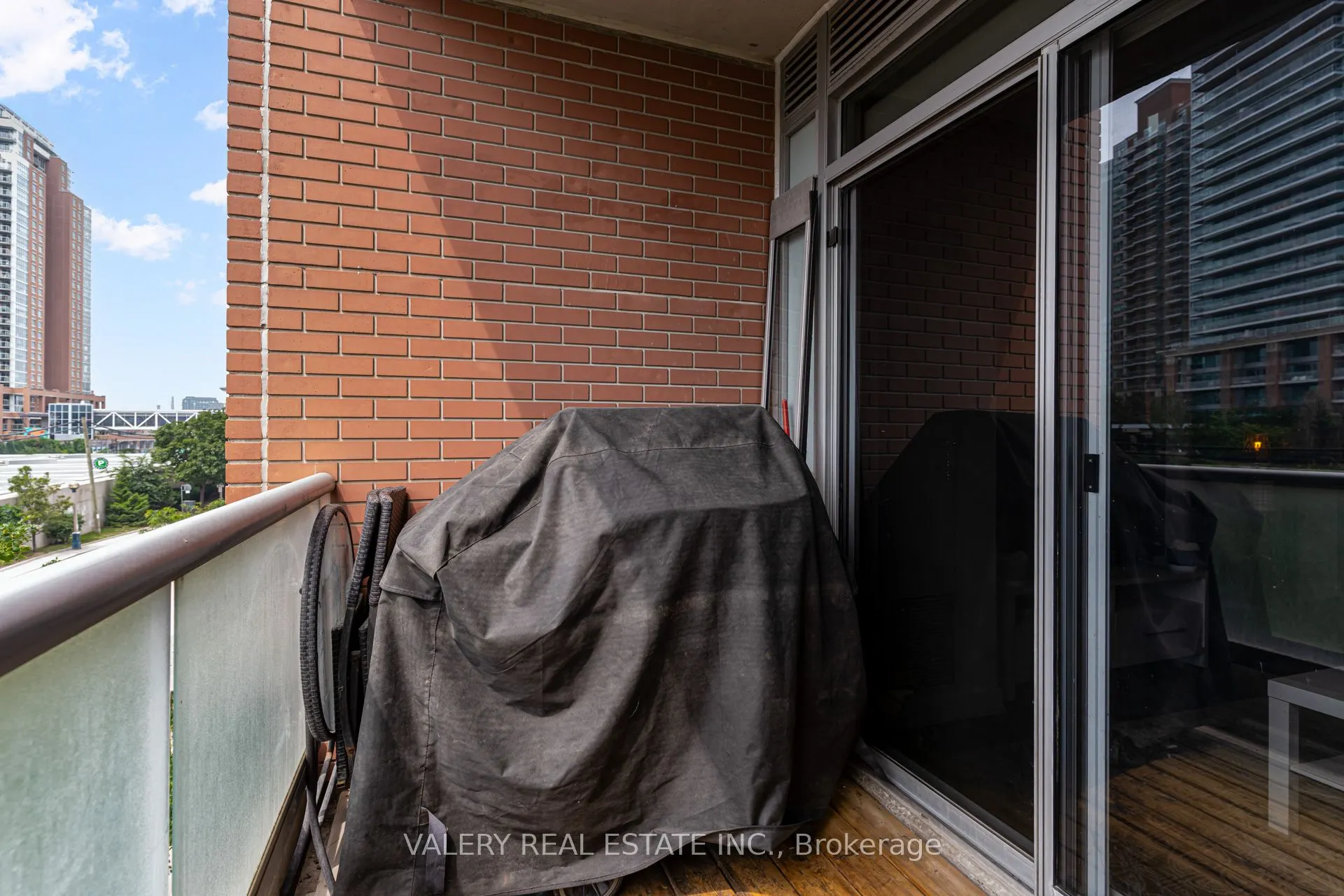 1 Shaw Street, #315