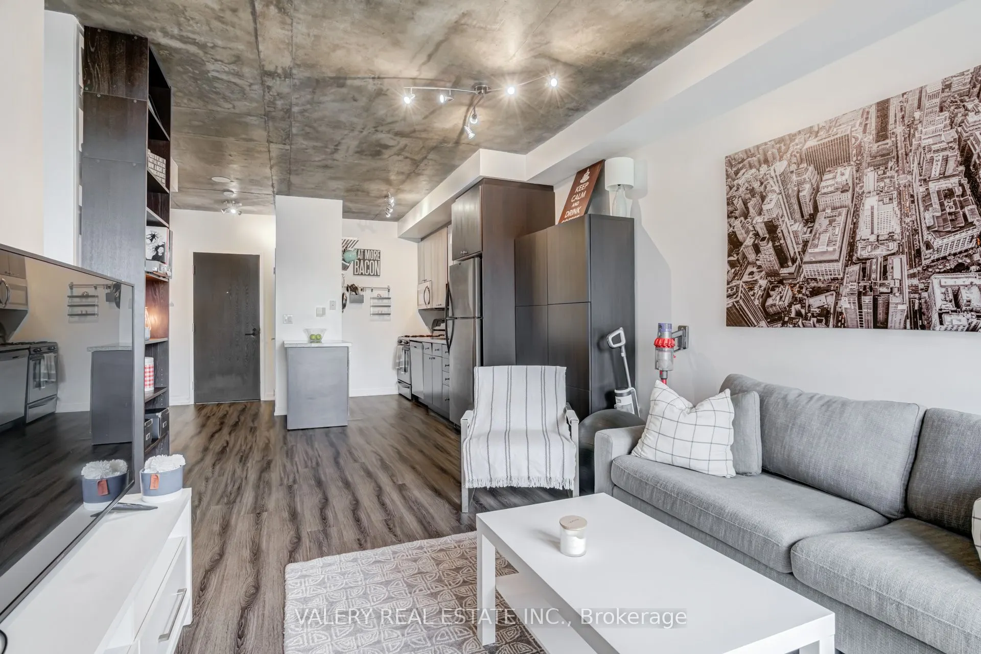 1 Shaw Street, #315