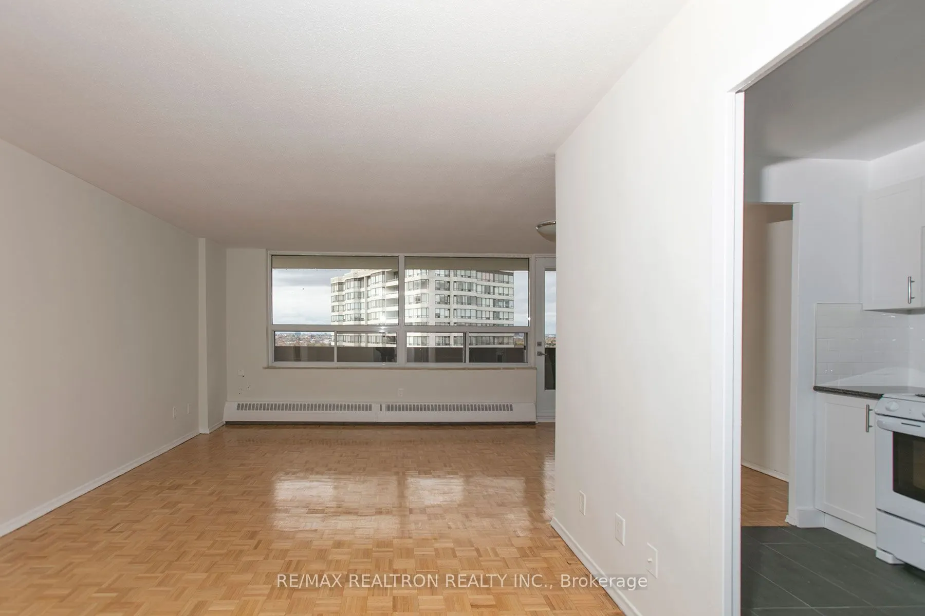 6200 Bathurst Street, #1411