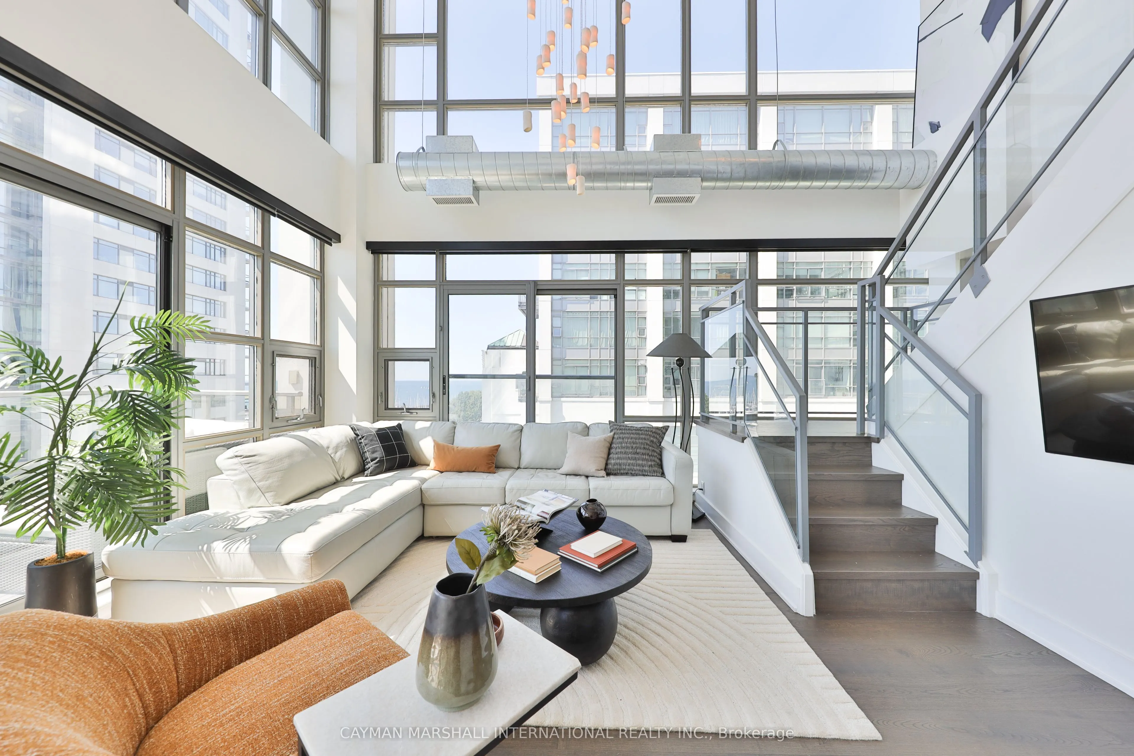 637 Lake Shore Boulevard W, #627