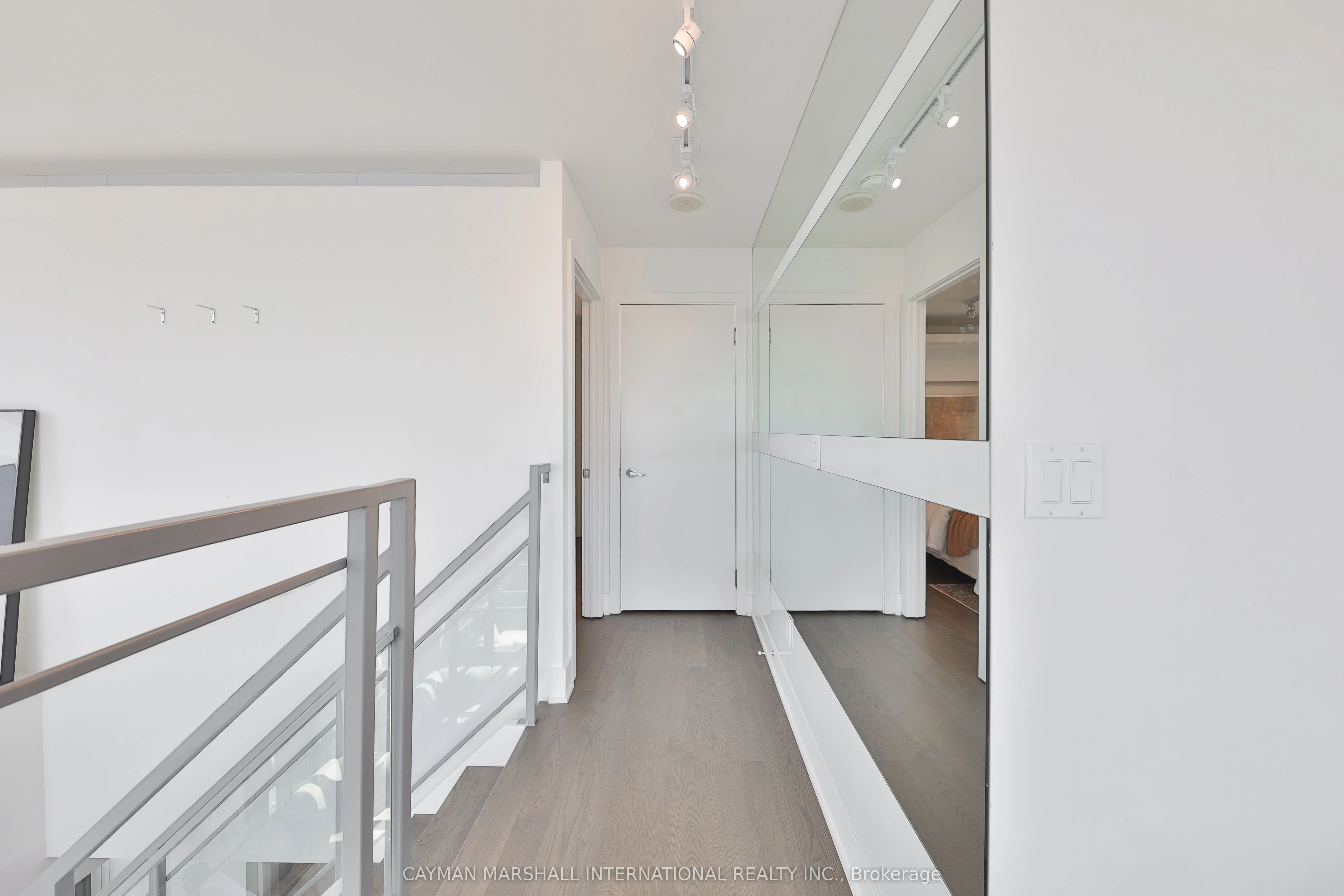 637 Lake Shore Boulevard W, #627