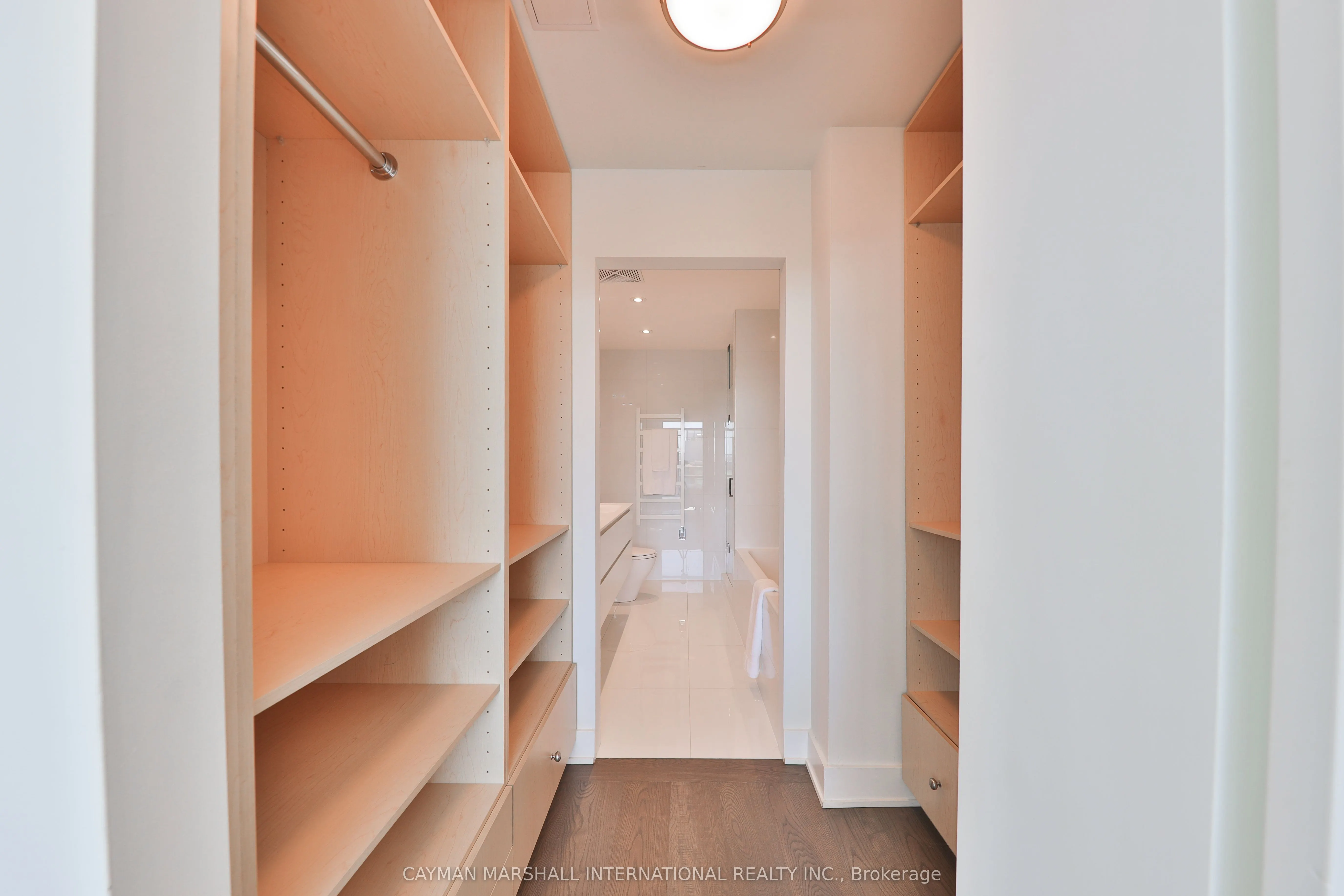 637 Lake Shore Boulevard W, #627