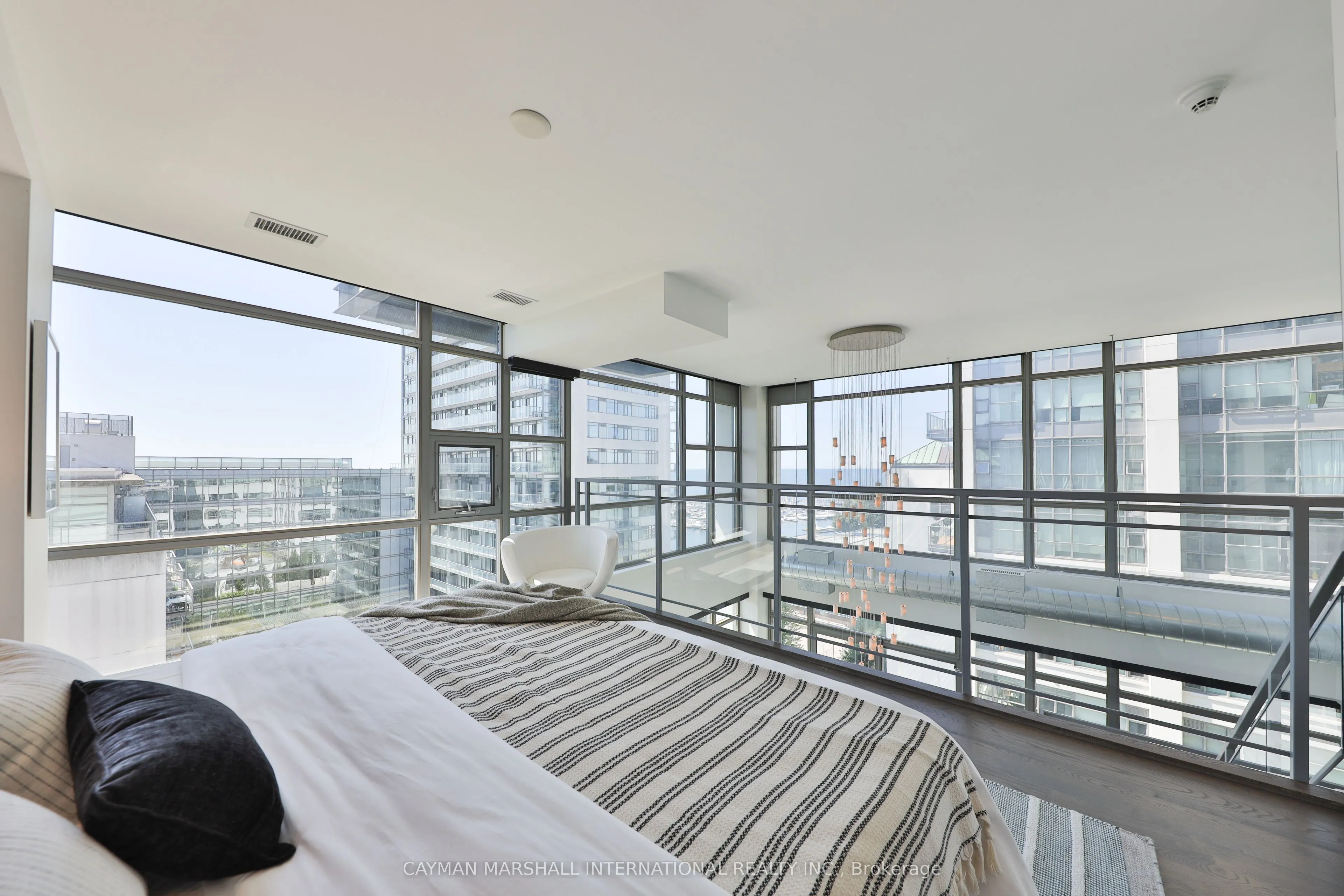 637 Lake Shore Boulevard W, #627